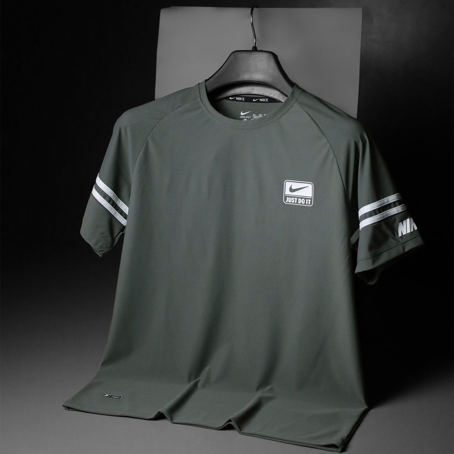 Nke Just Do It Raglan Sleeves Imp Dry-Fit Tee