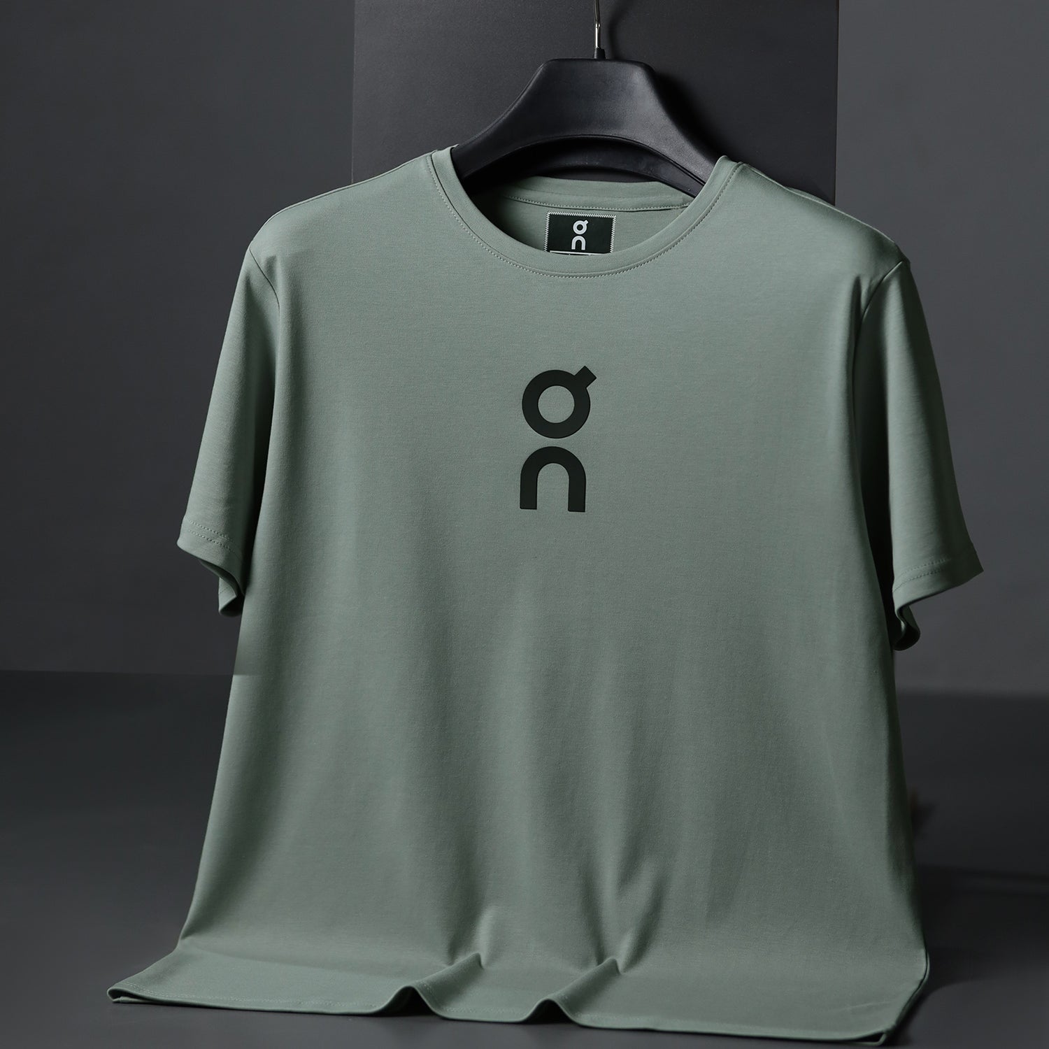 OnClub Running Graphic Men's Tee