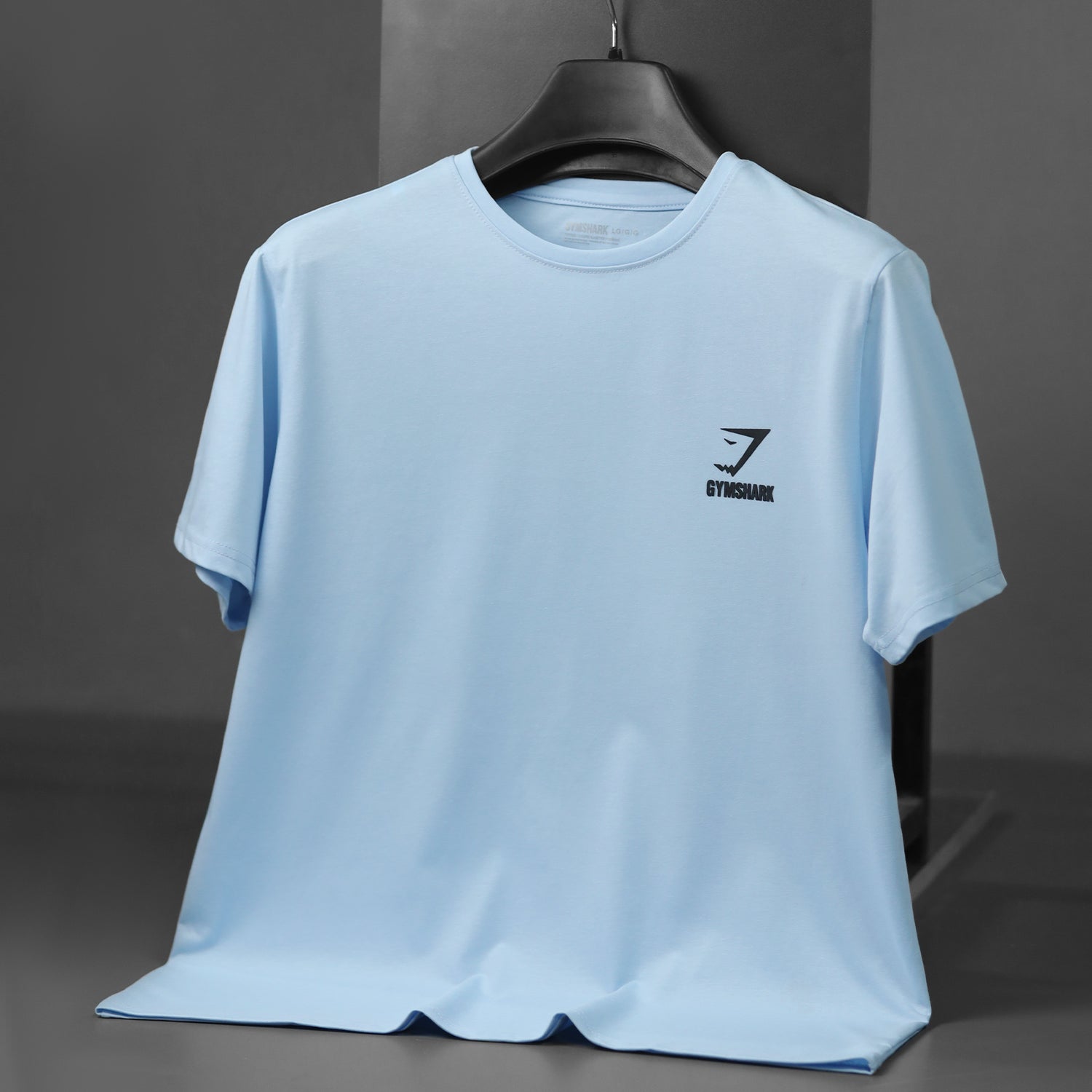 Gym Shrk Training Heritage Men's Tee