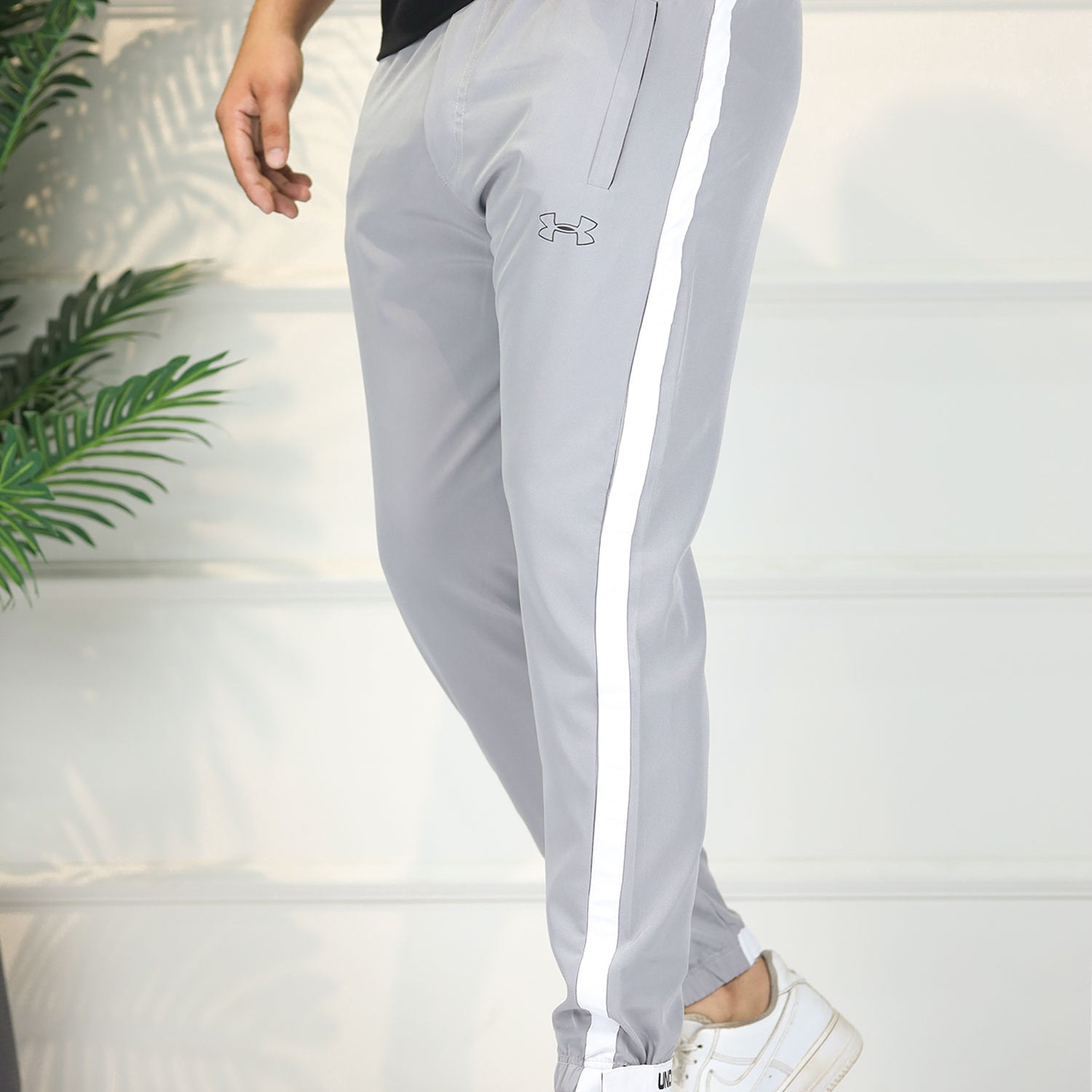 Undr Armr 'The Reveal' Cuff Logo & Sideline Micron Trouser In Slate Grey