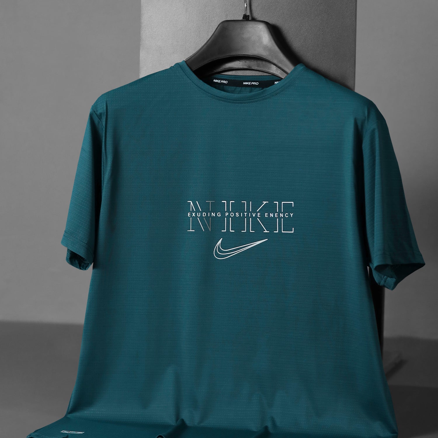 Nke Exuding Positive Energy Imp Dry-Fit Tee