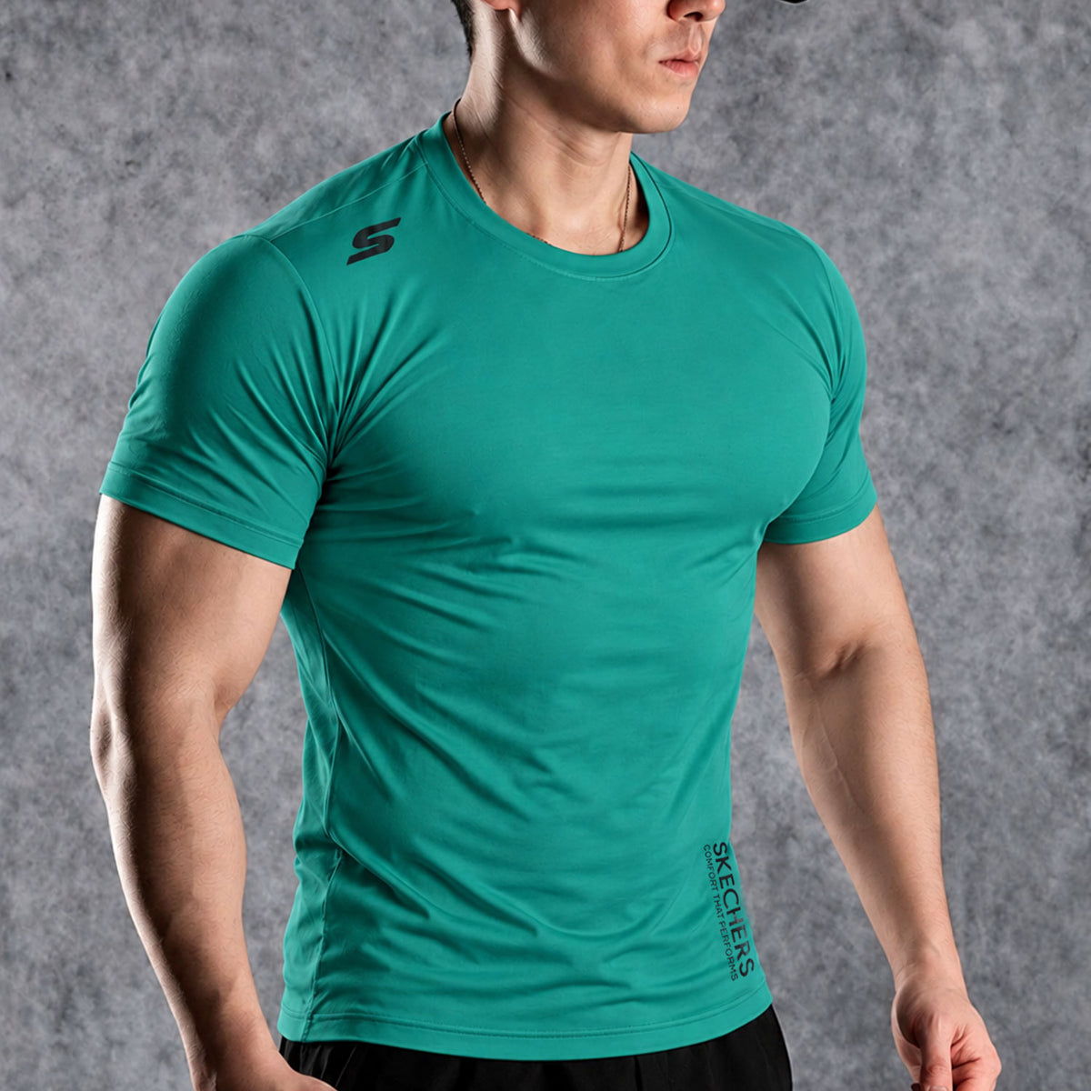 Skchr Breathable Sweat-Wicking Activewear Dry-Fit Tee