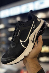 Nke Men Sneakers In Black