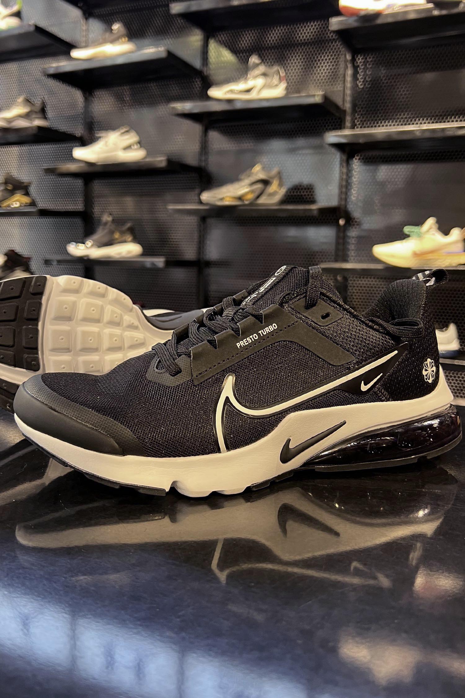 Nke Men Sneakers In Black