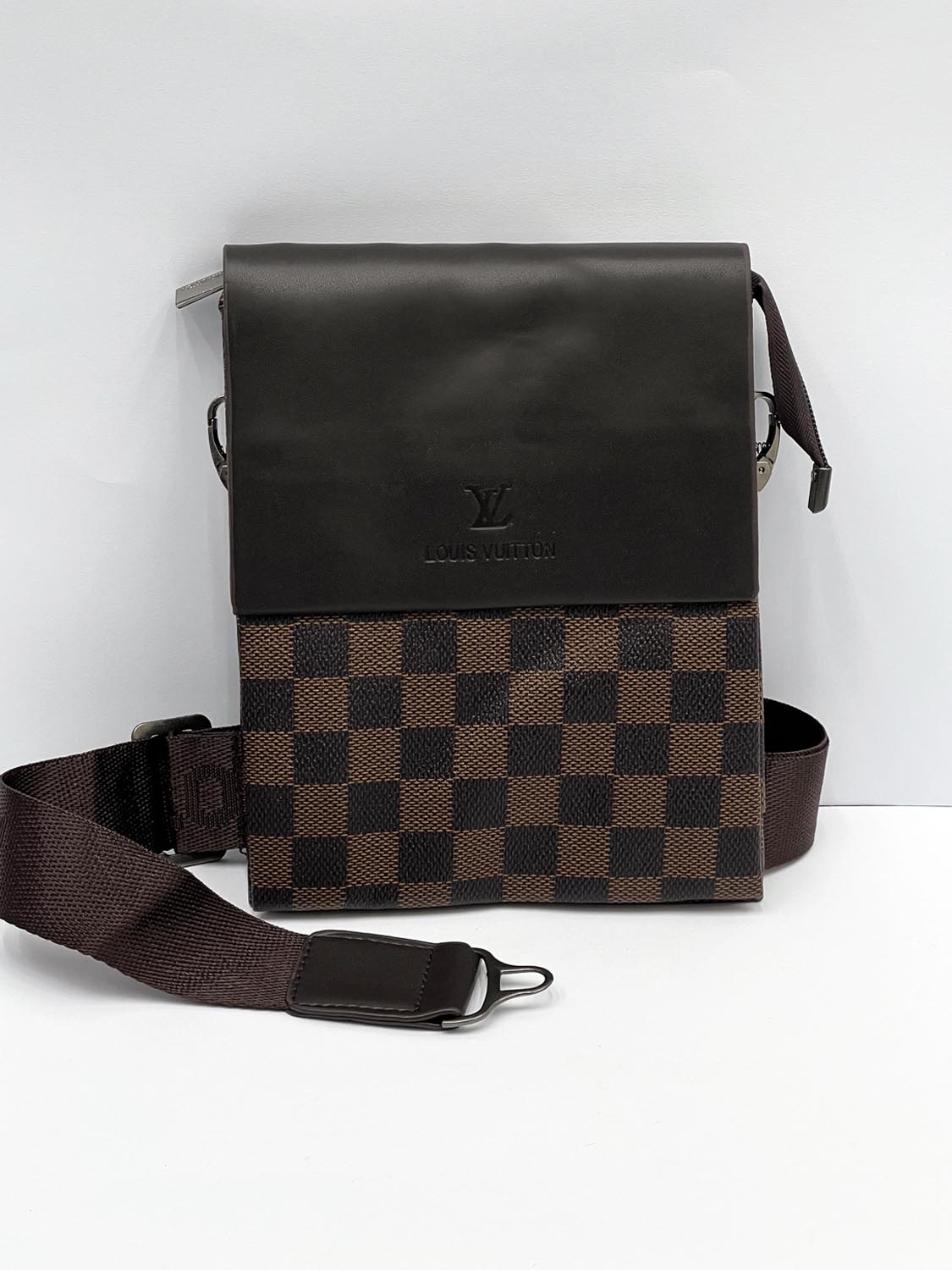 Lus Vtn All Over Texture Cross Body Bag in Brown