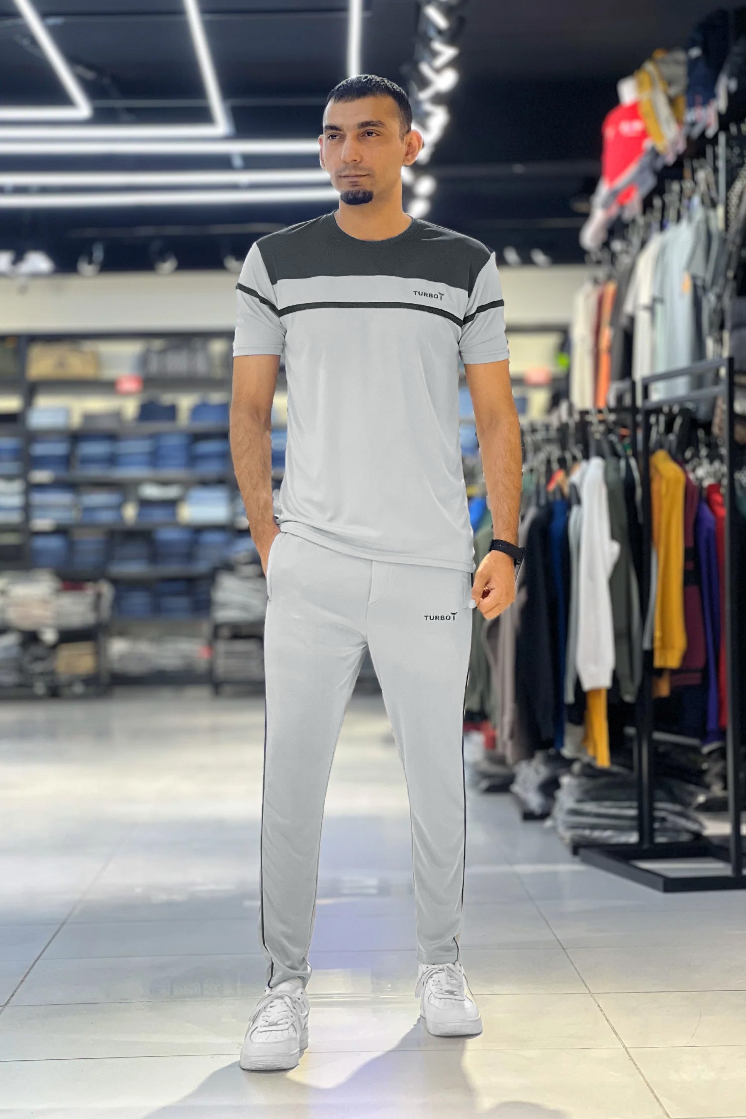 Discover Trendy Contrast Color-Block Quick-Dry Tracksuit