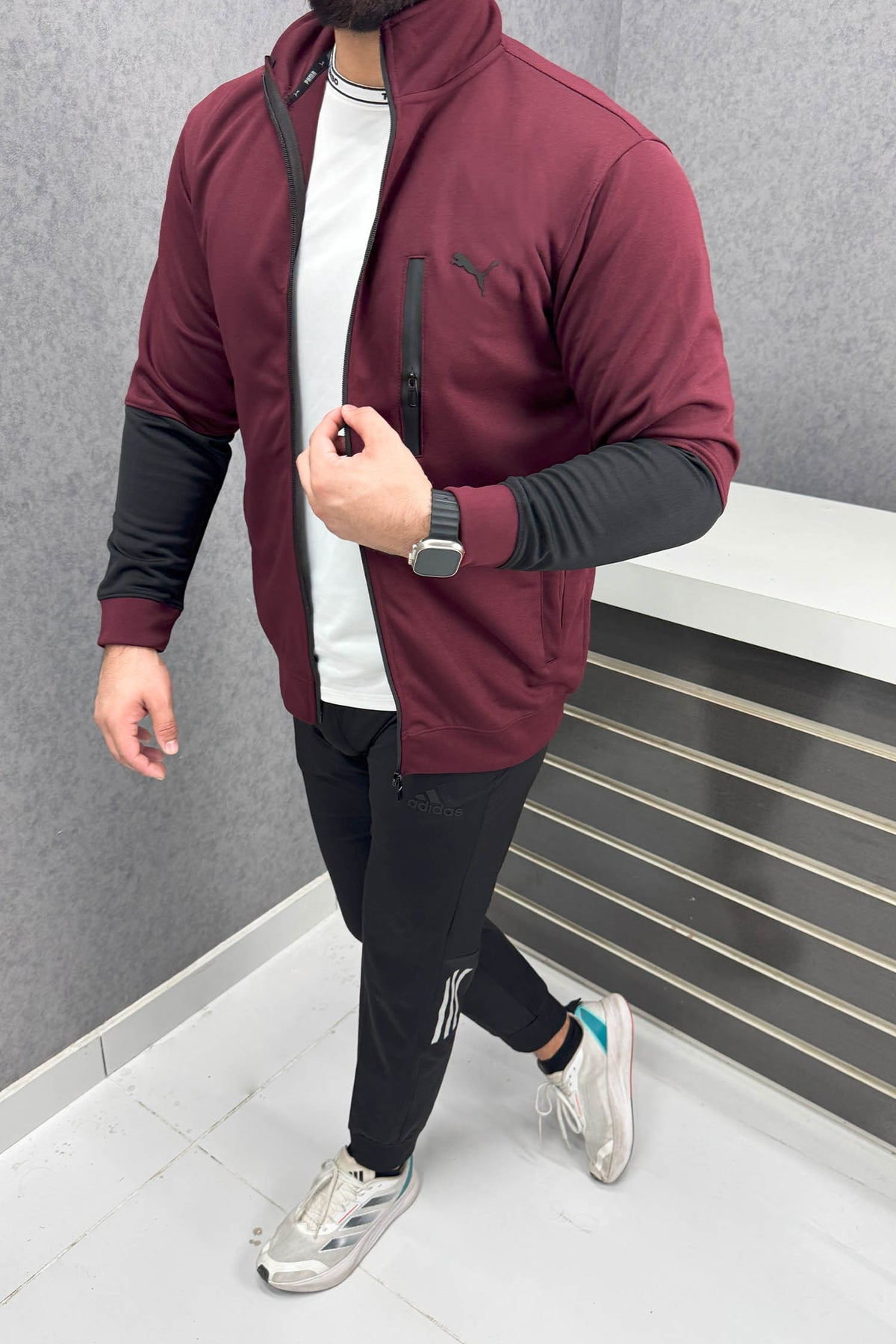 Pma Zipper Style Mock Neck Men Zipper Upper in Maroon