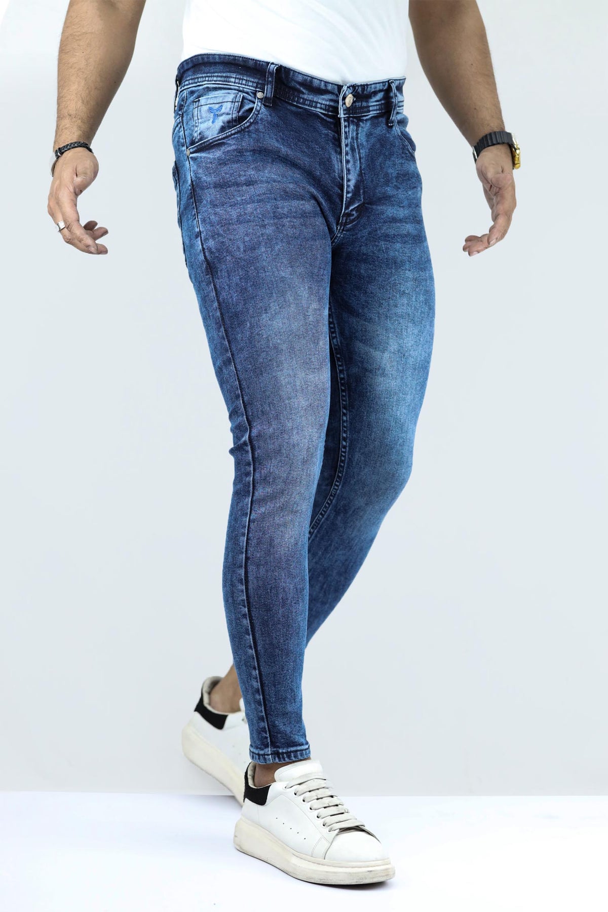 Faded Ankle Fit Turbo Jeans In Dirty Blue