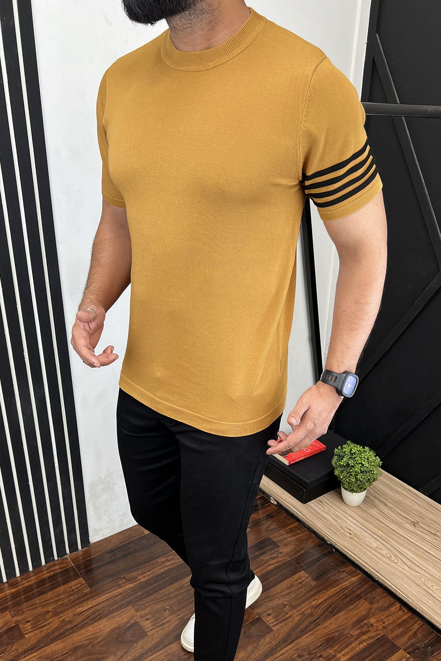 Strip Round neck knitted Tees