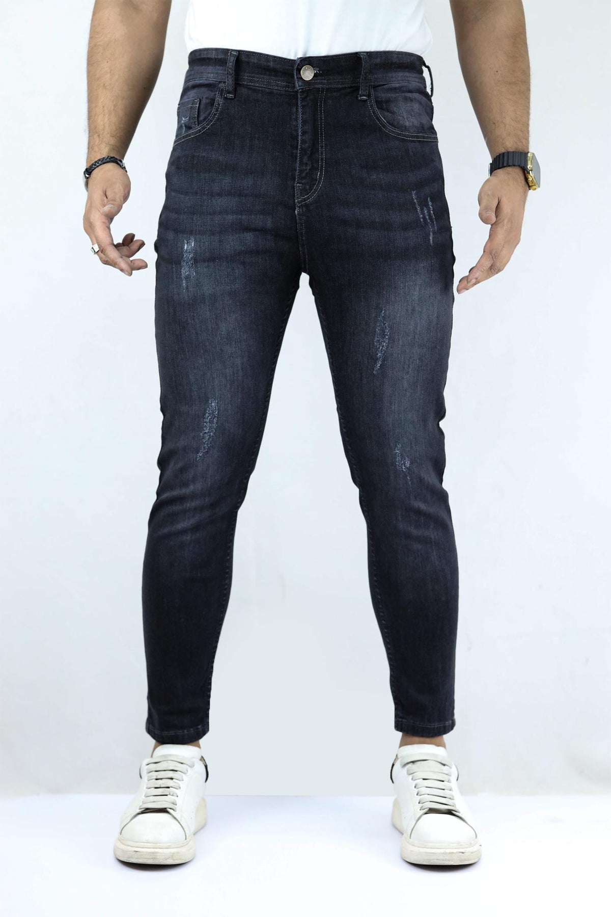 Ripped Ankle Fit Turbo Jeans In Charcoal