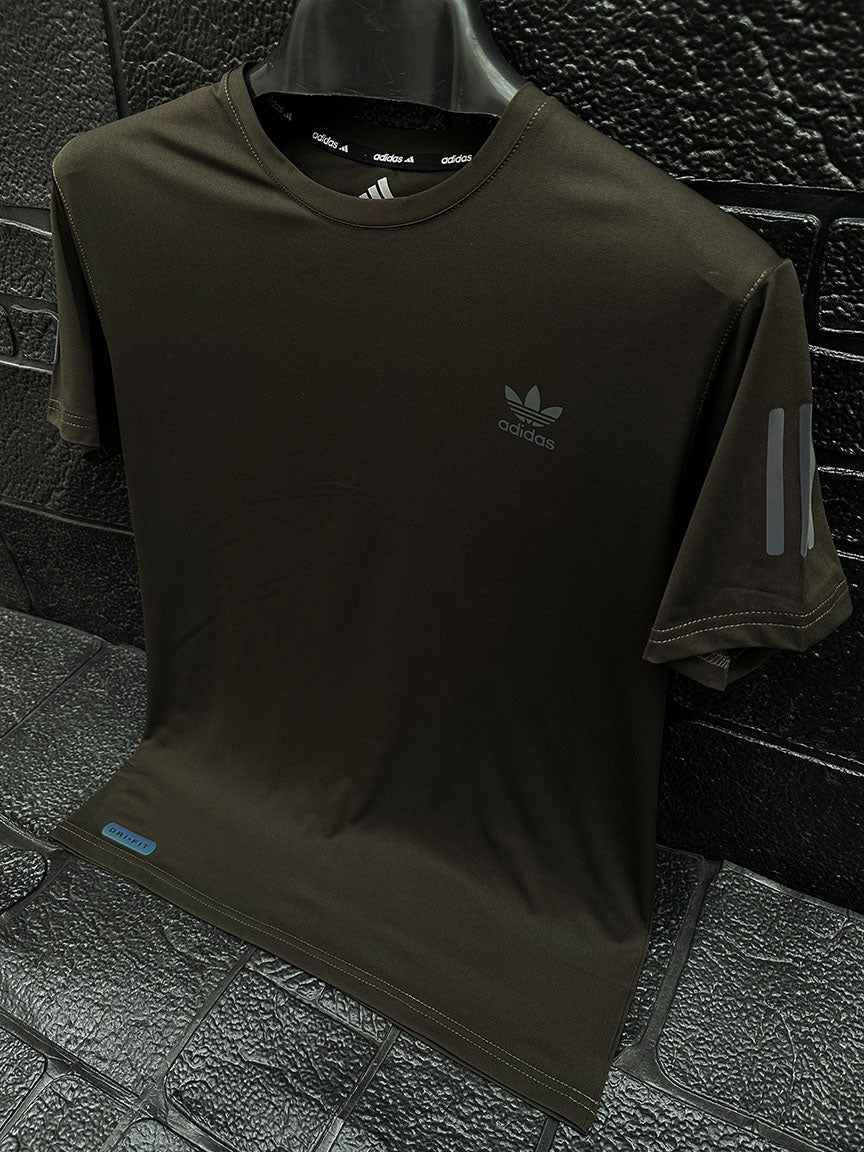 Imported Dry Fit Tee With Printed Logo In Olive