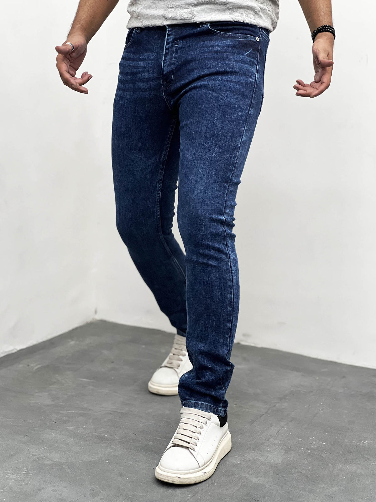 Turbo Slim Fit Jeans In Dirty Blue