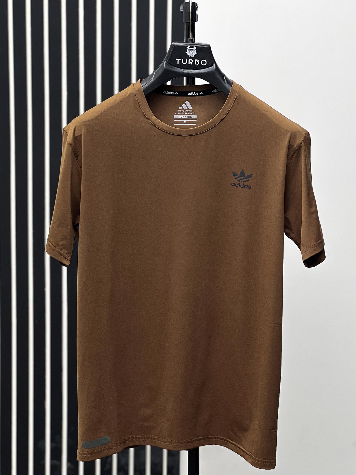 Imported Dry Fit Tee With Printed Logo In Camel