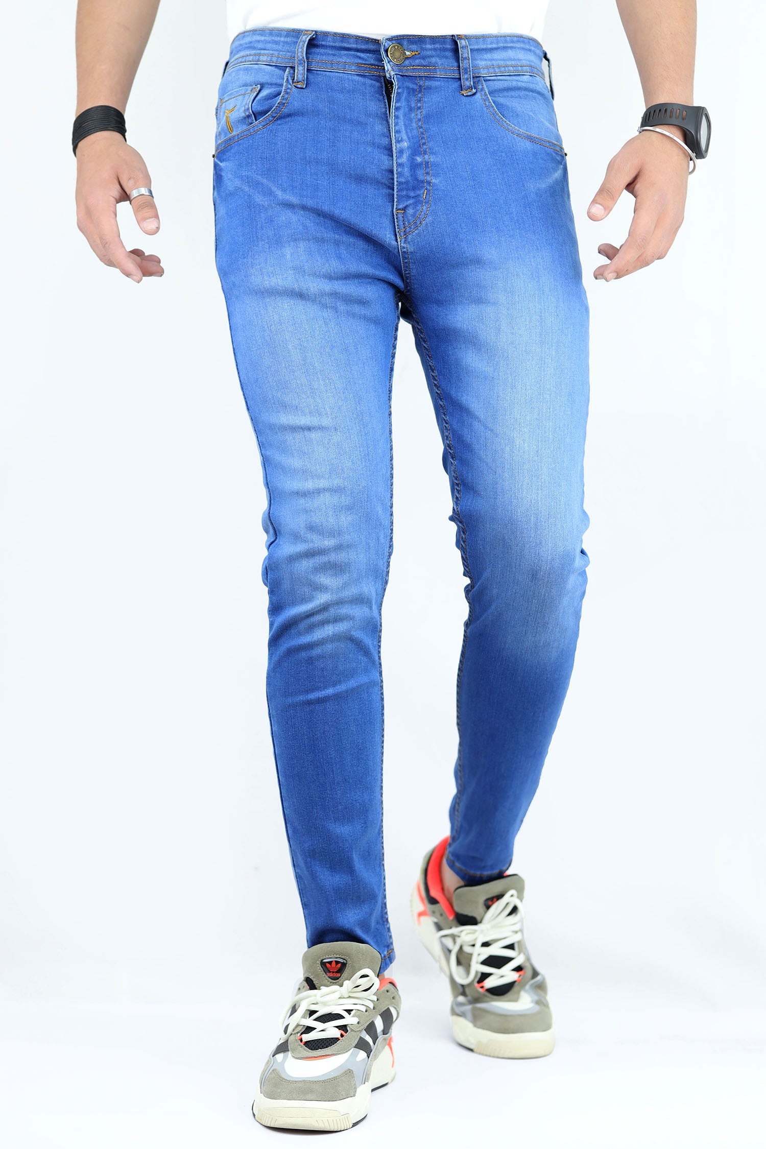 Ankle Fit Light Faded Turbo Jeans In Sky Blue