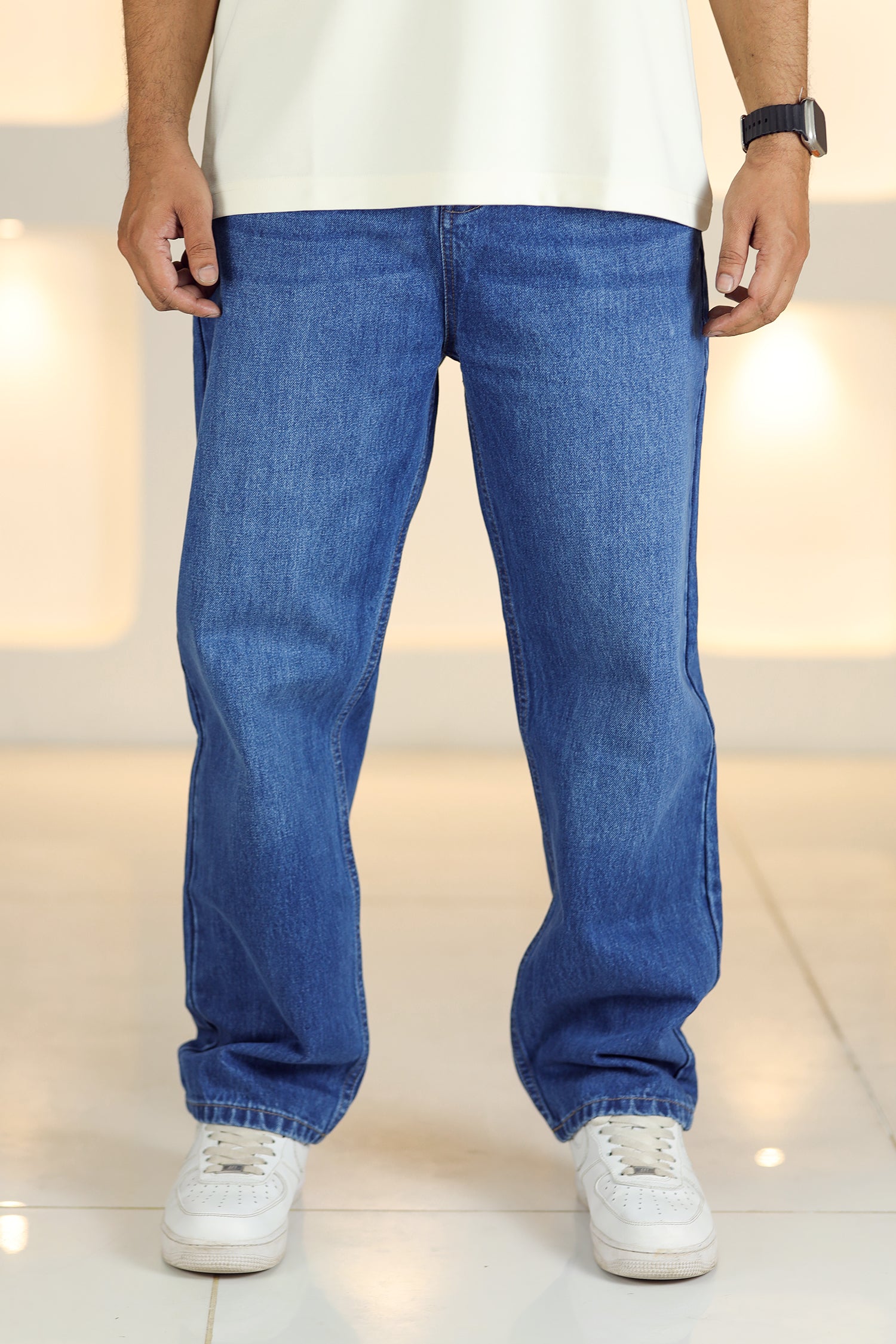 Loose Fit New Shades Turbo Jeans in Navy Blue
