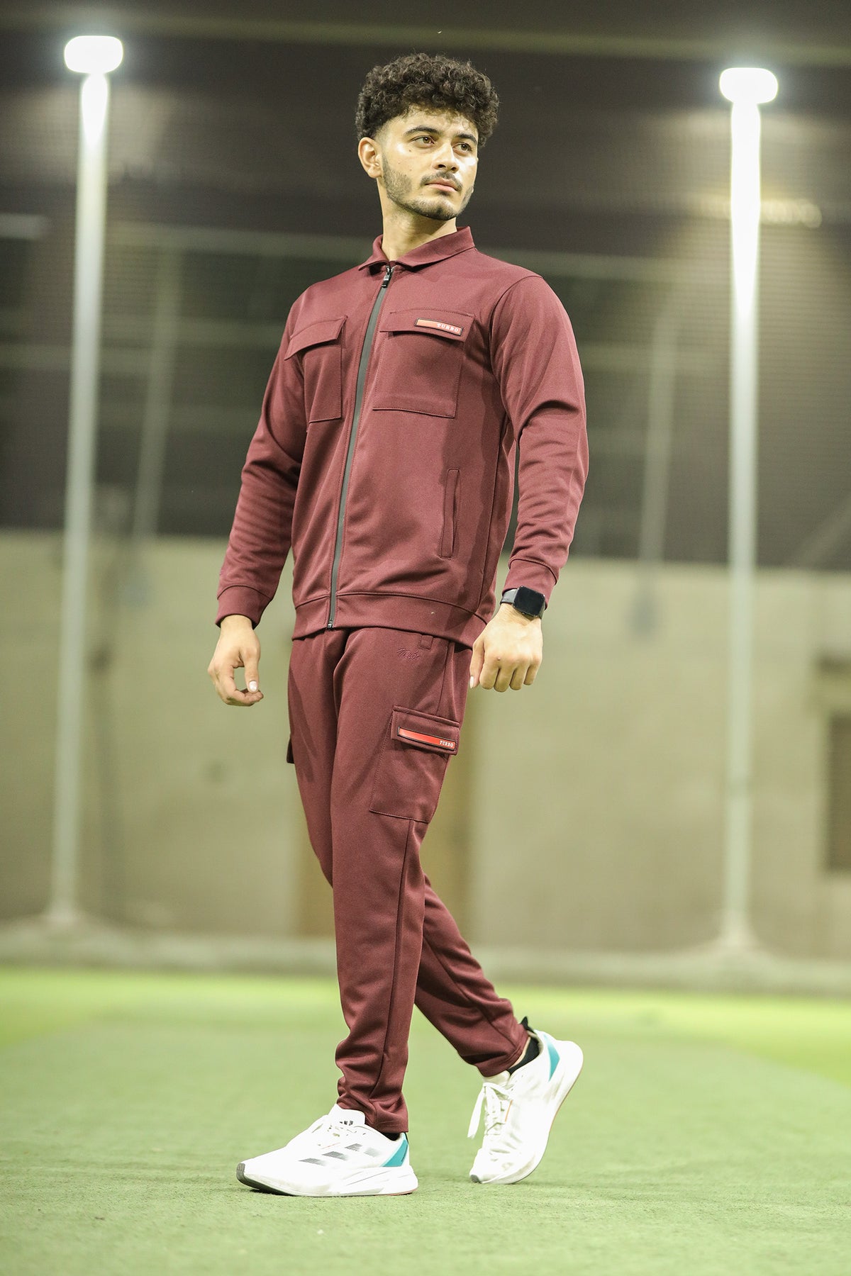 Turbo Collar Style Men Zipper Tracksuit in Maroon