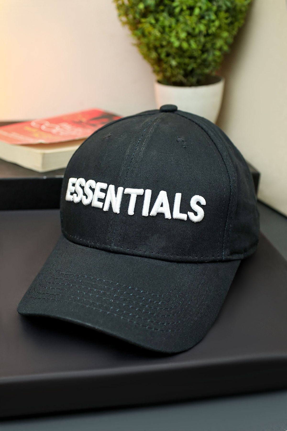 Essen Imp Embroidered logo Cap In Black&White