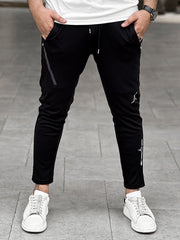 Jrdn Front Reflector Logo Men Trouser In Black