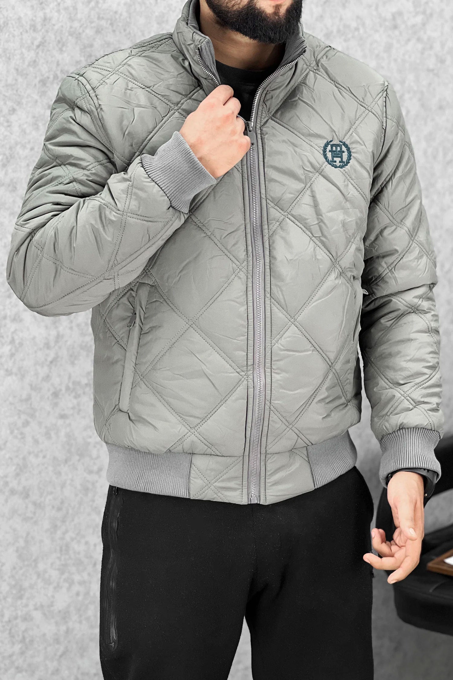 Tmy Hlfgr Warm Diamond Stitch Imported Puffer Jacket