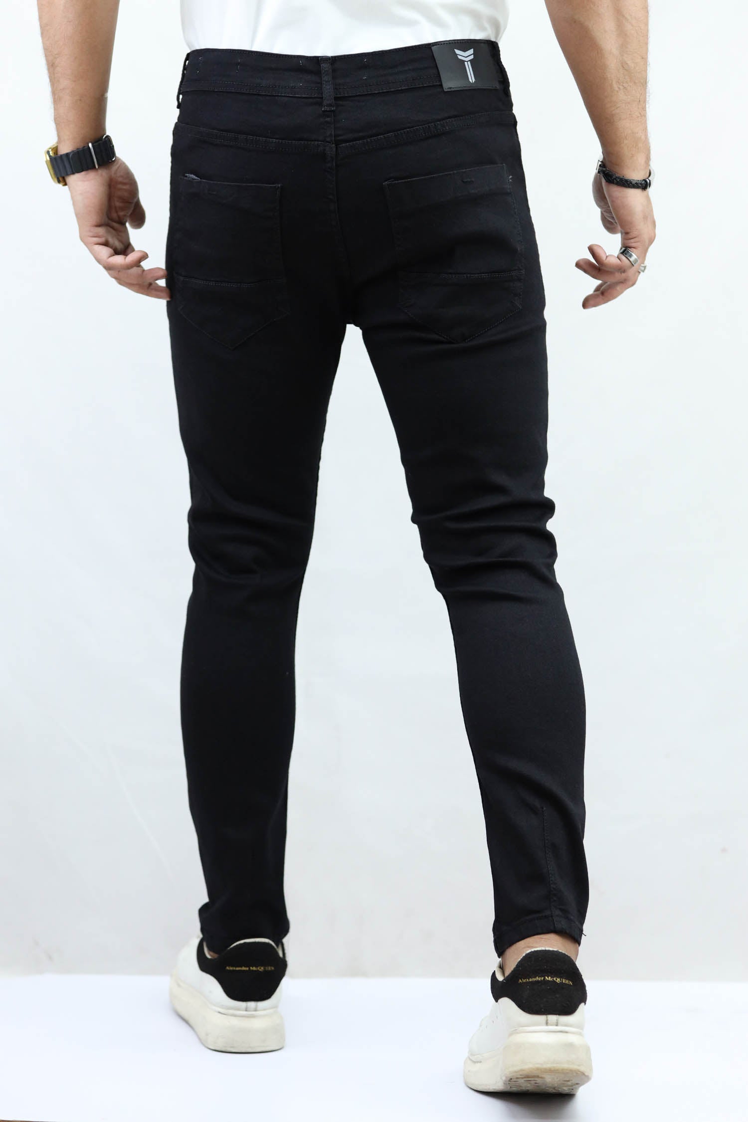 Plain Turbo Ankle Fit Jeans In Black
