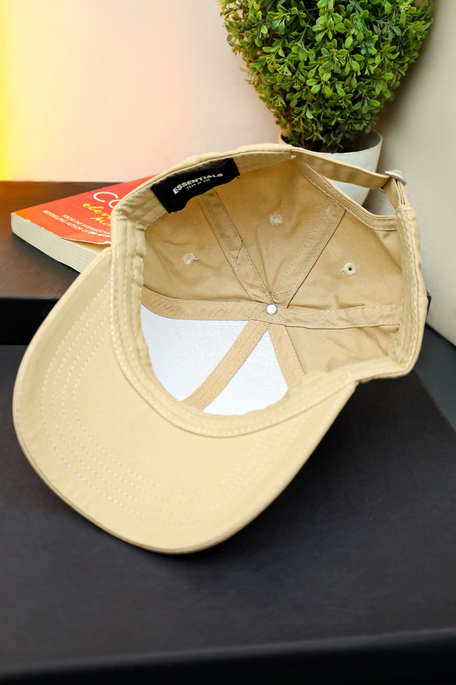 Essen Imp Signature Cap In Light Skin