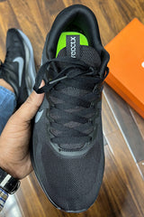 Nke Zoom Winflo 7 Men Sneakers In Black