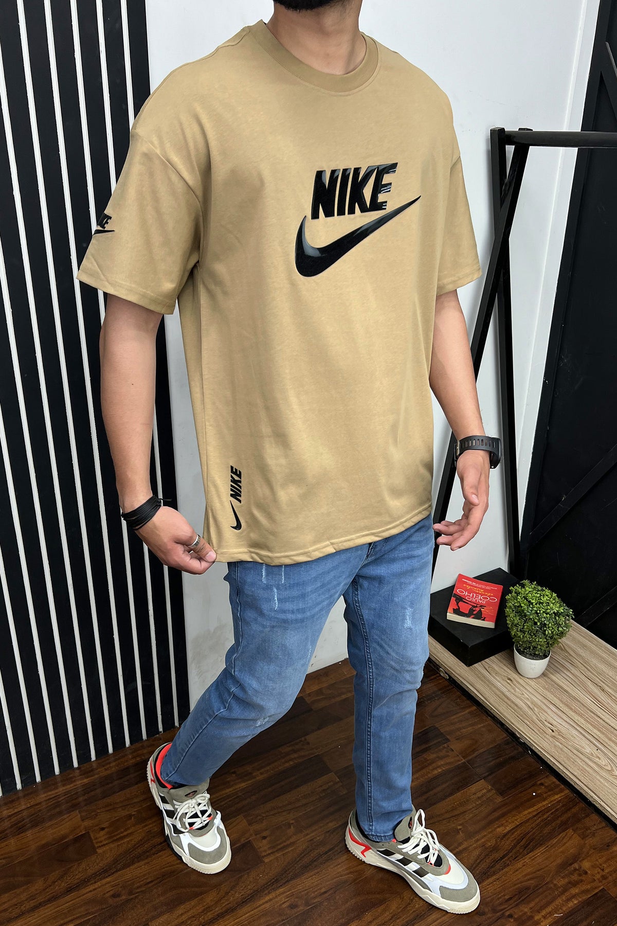 Nke Front Logo Oversized T-Shirt