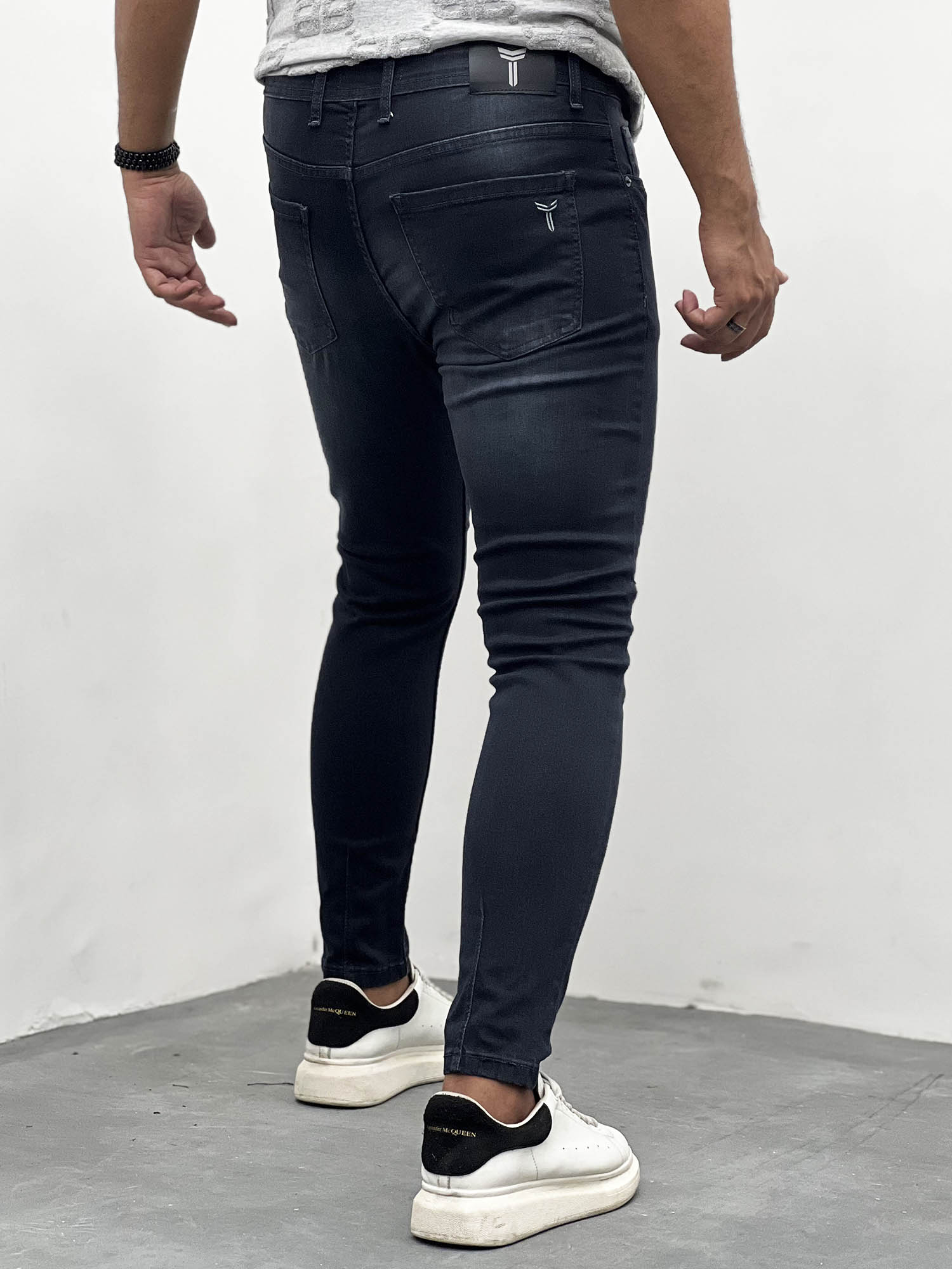 Turbo Ankle Fit Jeans In Faded Black