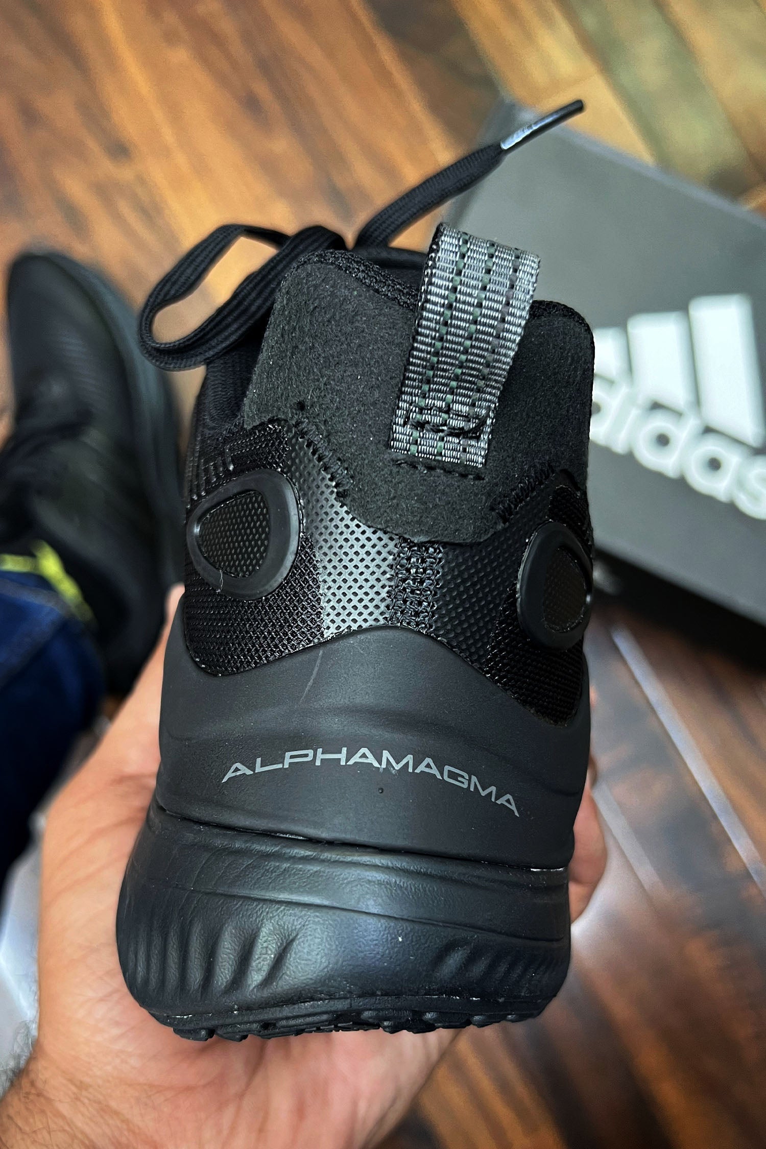 Adds Alphaamagma Men's Sneakers In Black