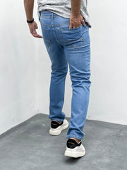 Turbo Straight Fit Jeans In Sky Blue