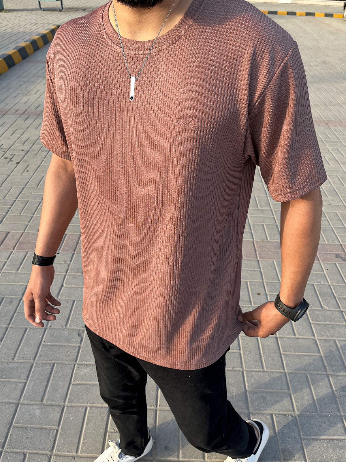 Self Texture Turbo Round Neck T-Shirt In Pastel Pink