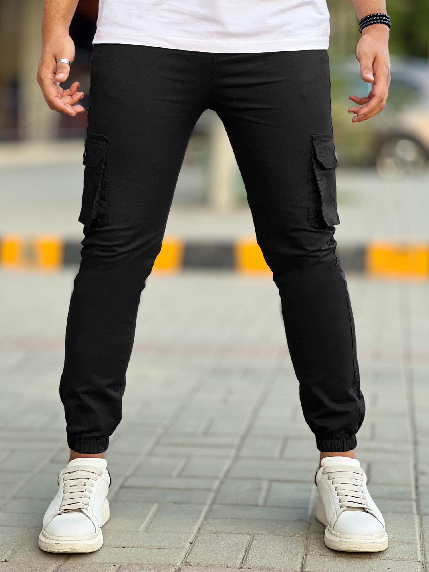 Turbo Grip Bottom Six pocket Cotton Cargo Trouser In Black