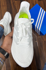 Adids EQ21 Run Men Sneakers In White