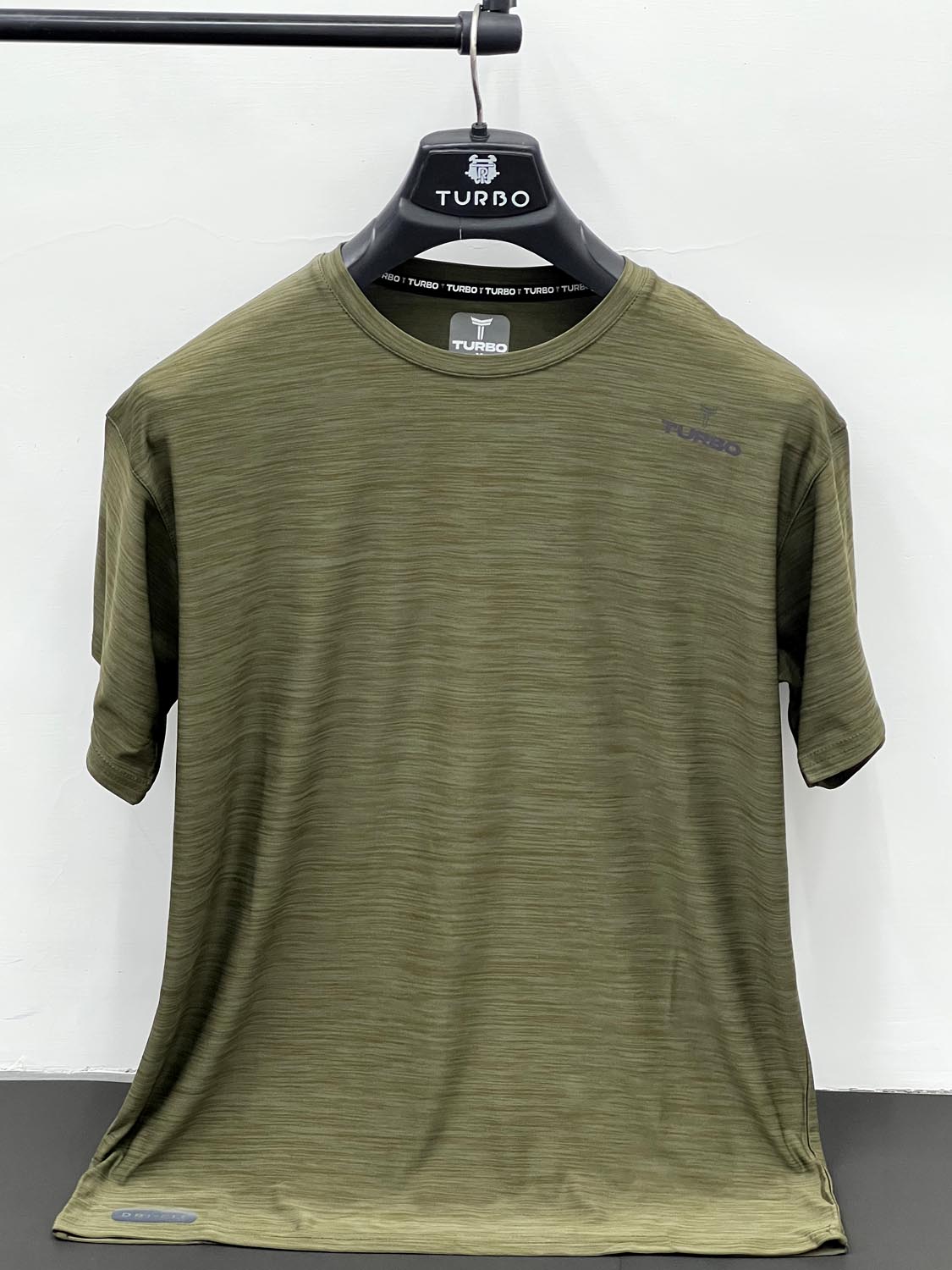 Self Texture Dry Fit Tee In Olive
