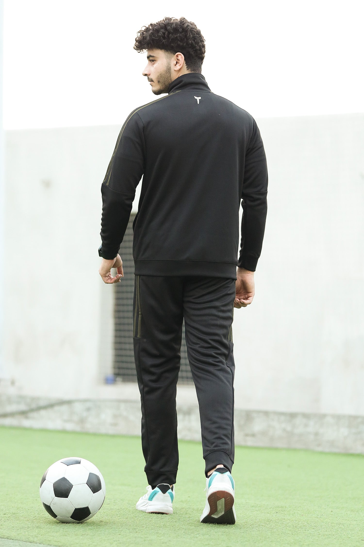 Turbo Stripe Style Men Zipper Tracksuit In Black