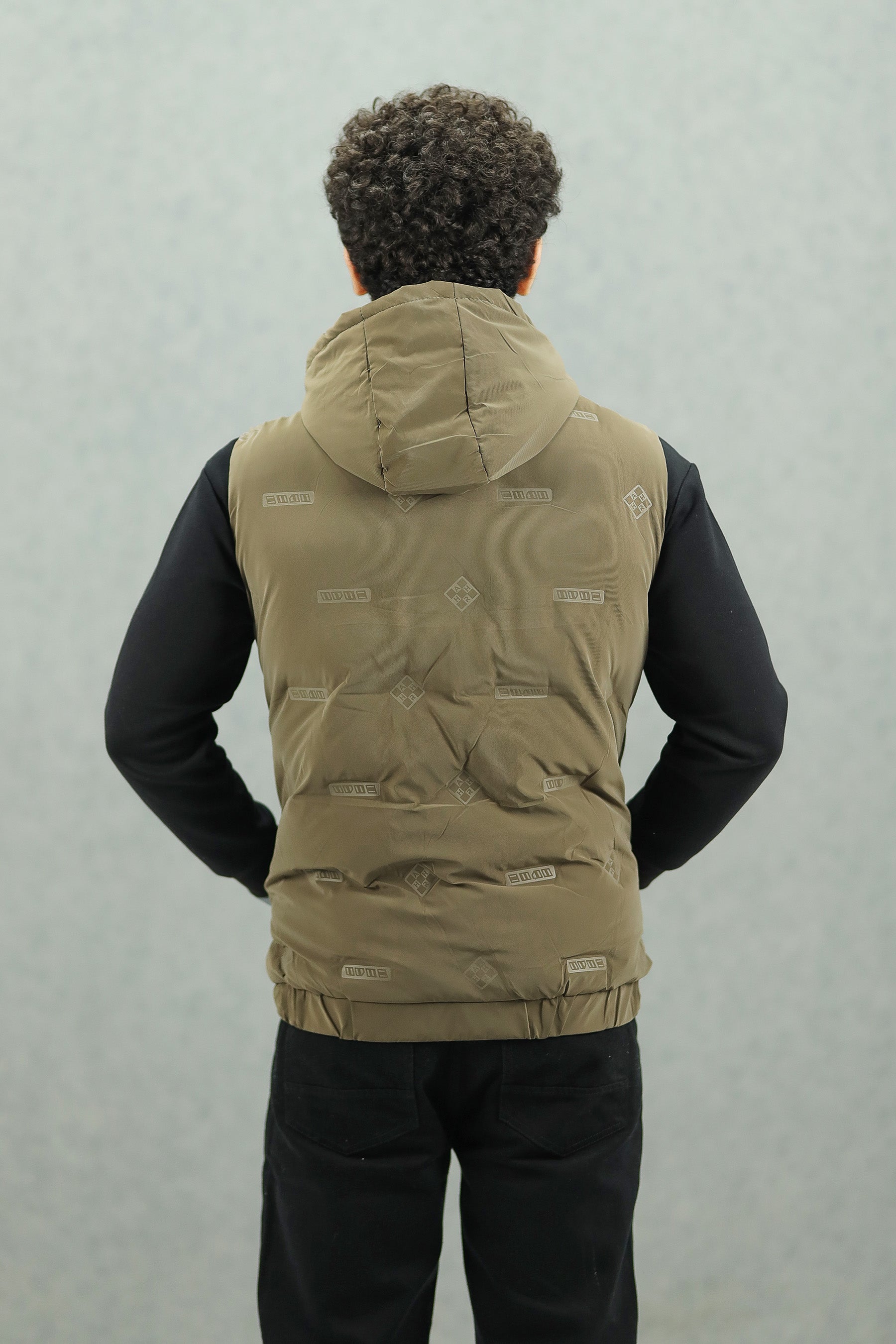 Adds Embossed Logo Detachable Hood Imported Men's Gilet