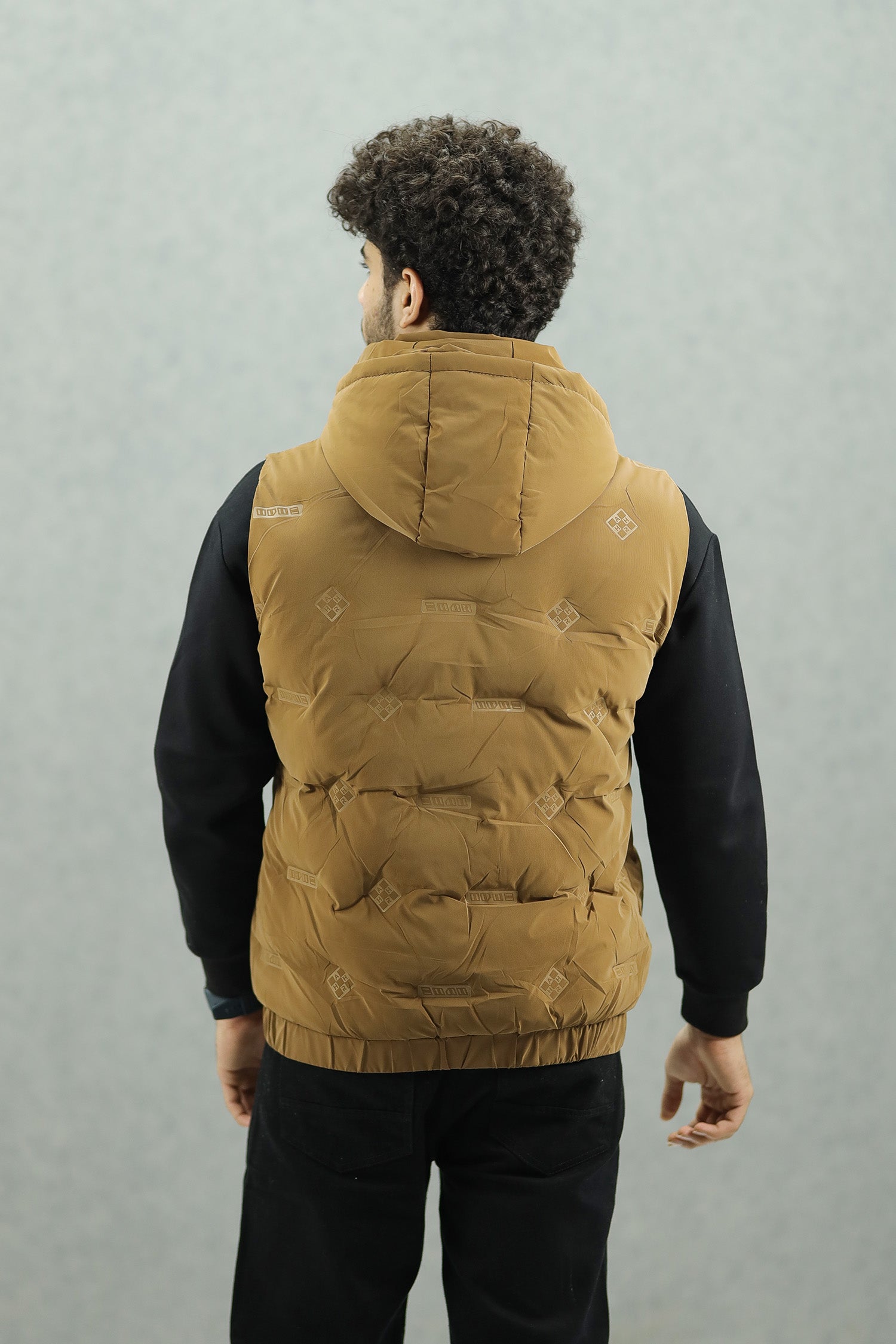 Adds Embossed Logo Detachable Hood Imported Men's Gilet