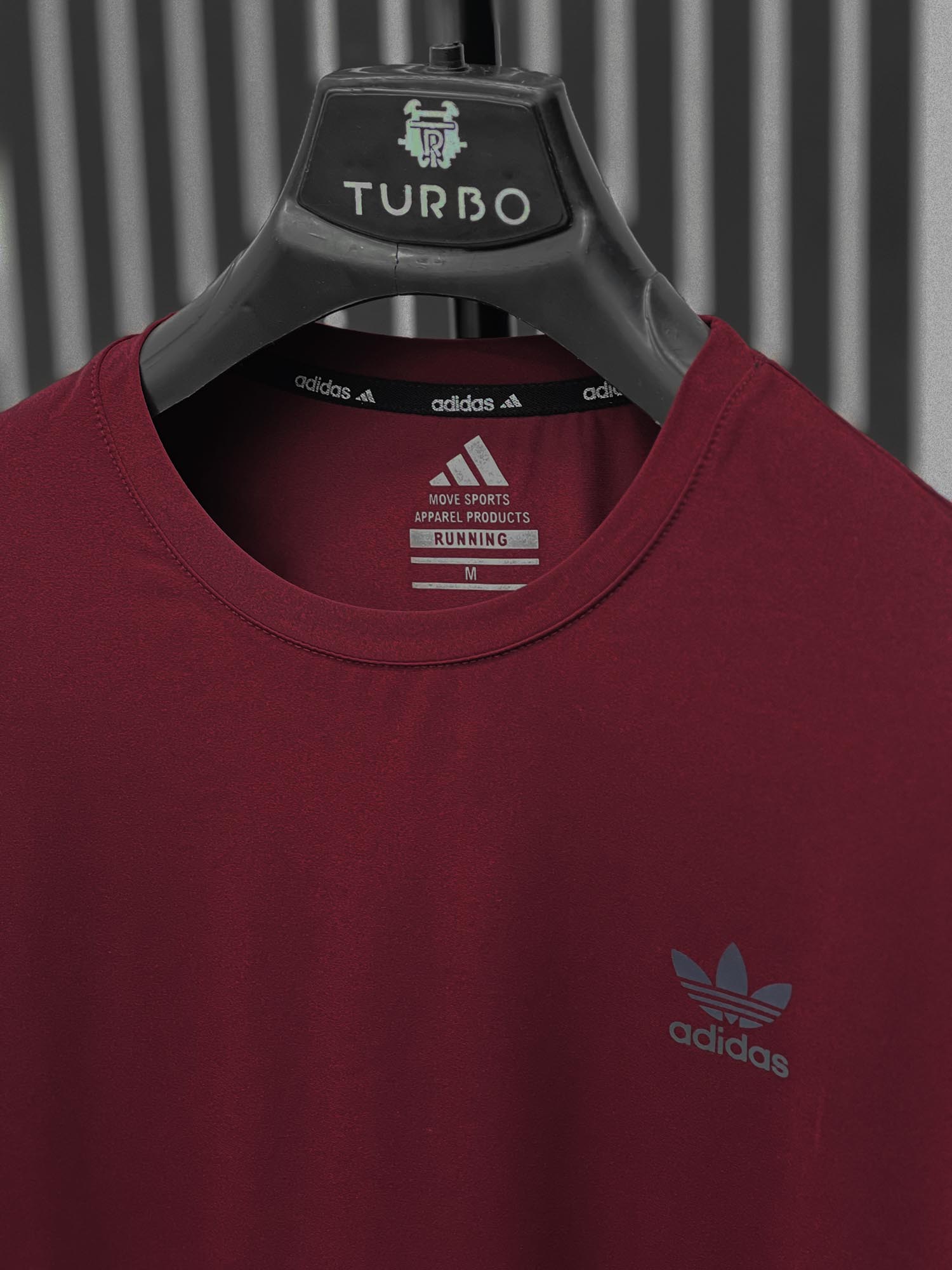 Imported Dry Fit Tee With Printed Logo In Maroon