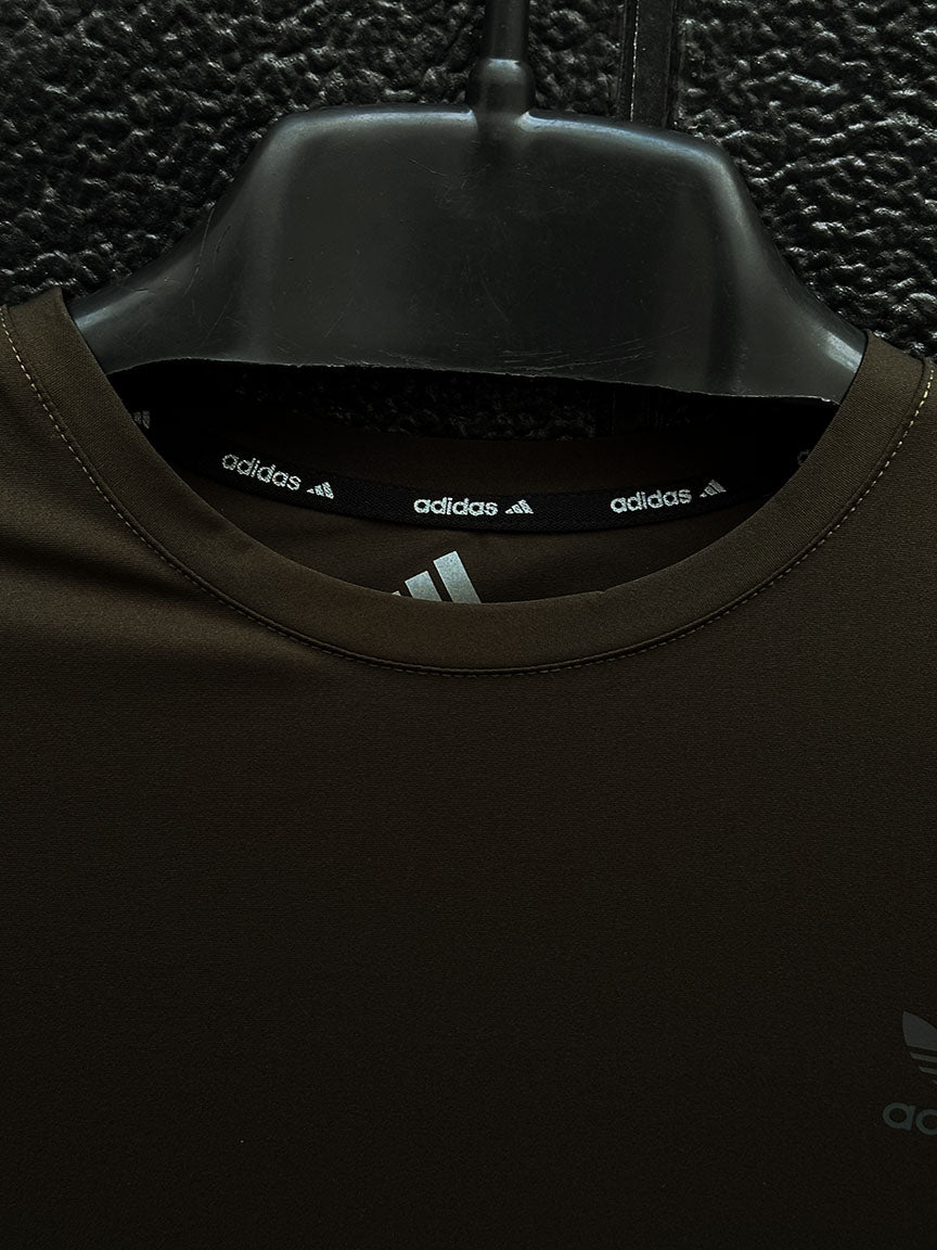 Imported Dry Fit Tee With Printed Logo In Olive