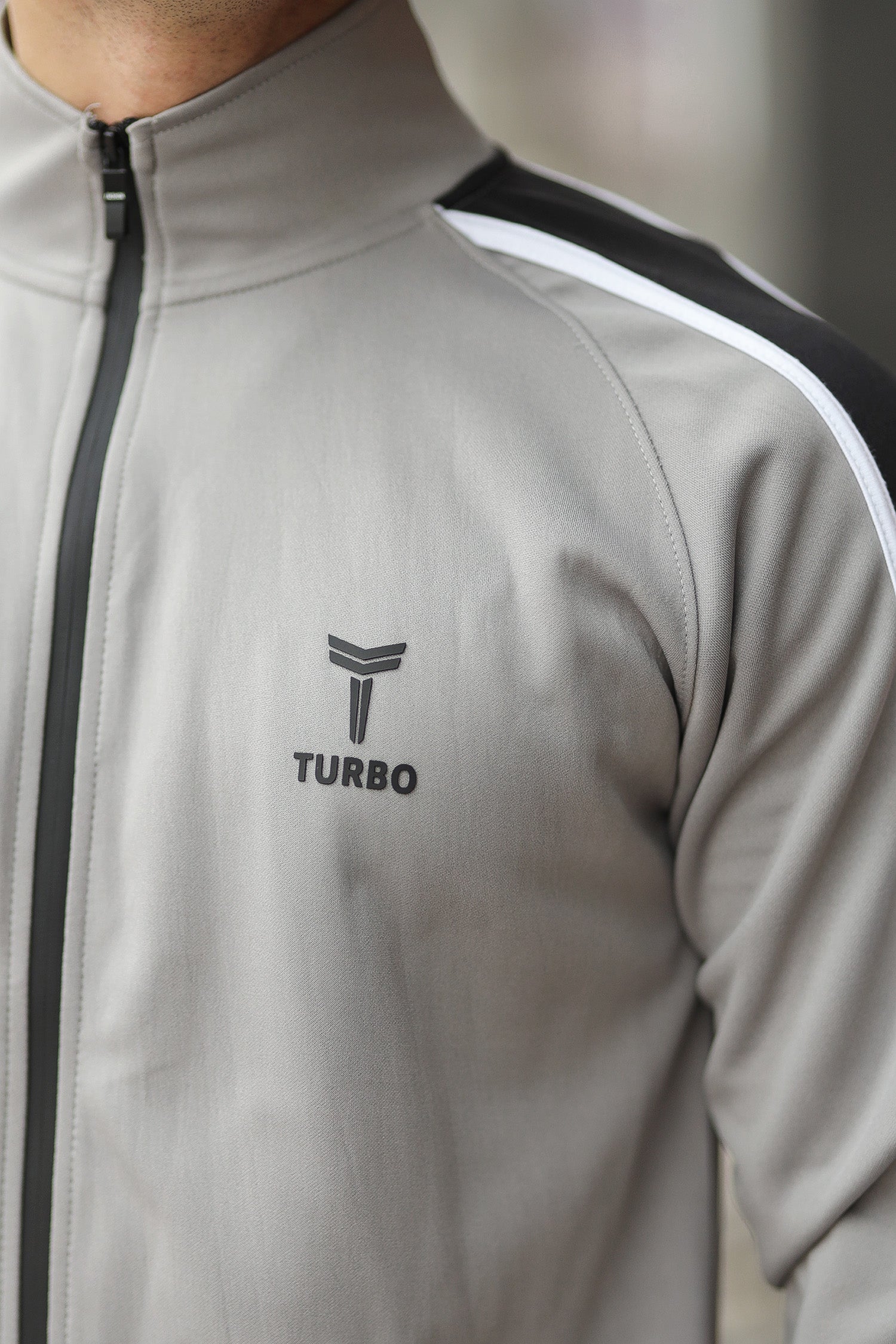 Turbo Signature Typography Men Zipper Tracksuit In Light Grey