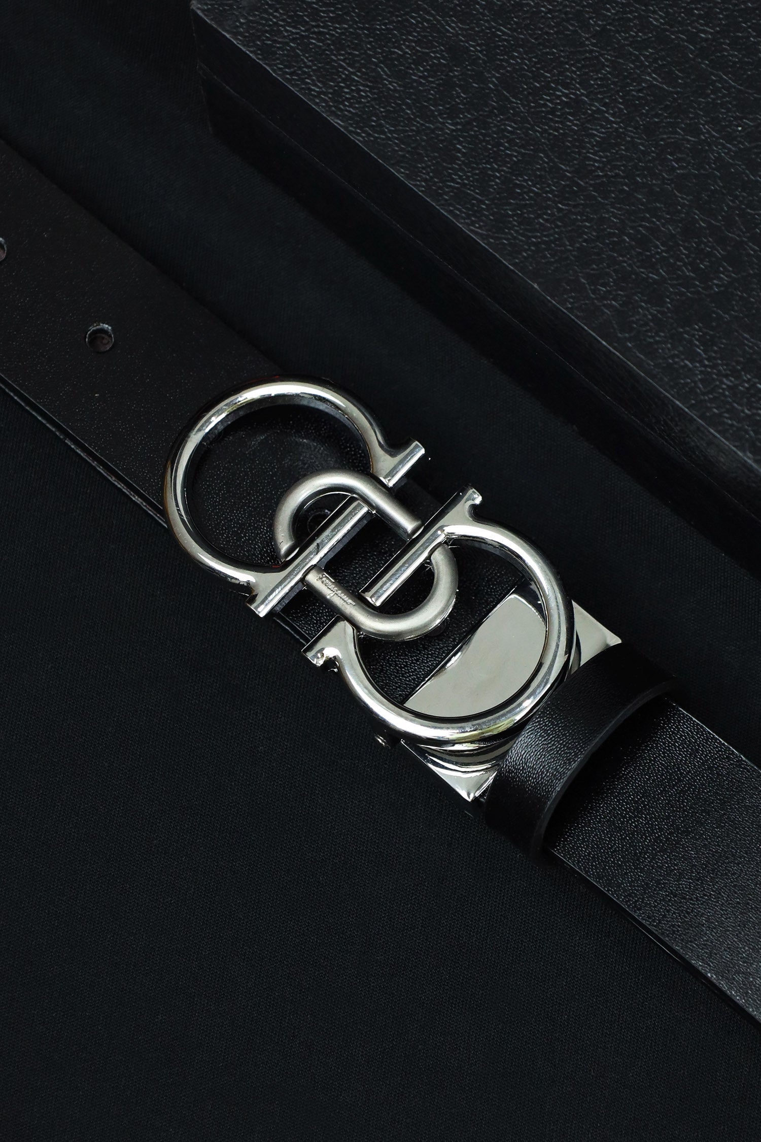 Feragmo Metal Alloy Automatic Buckle Branded Belt