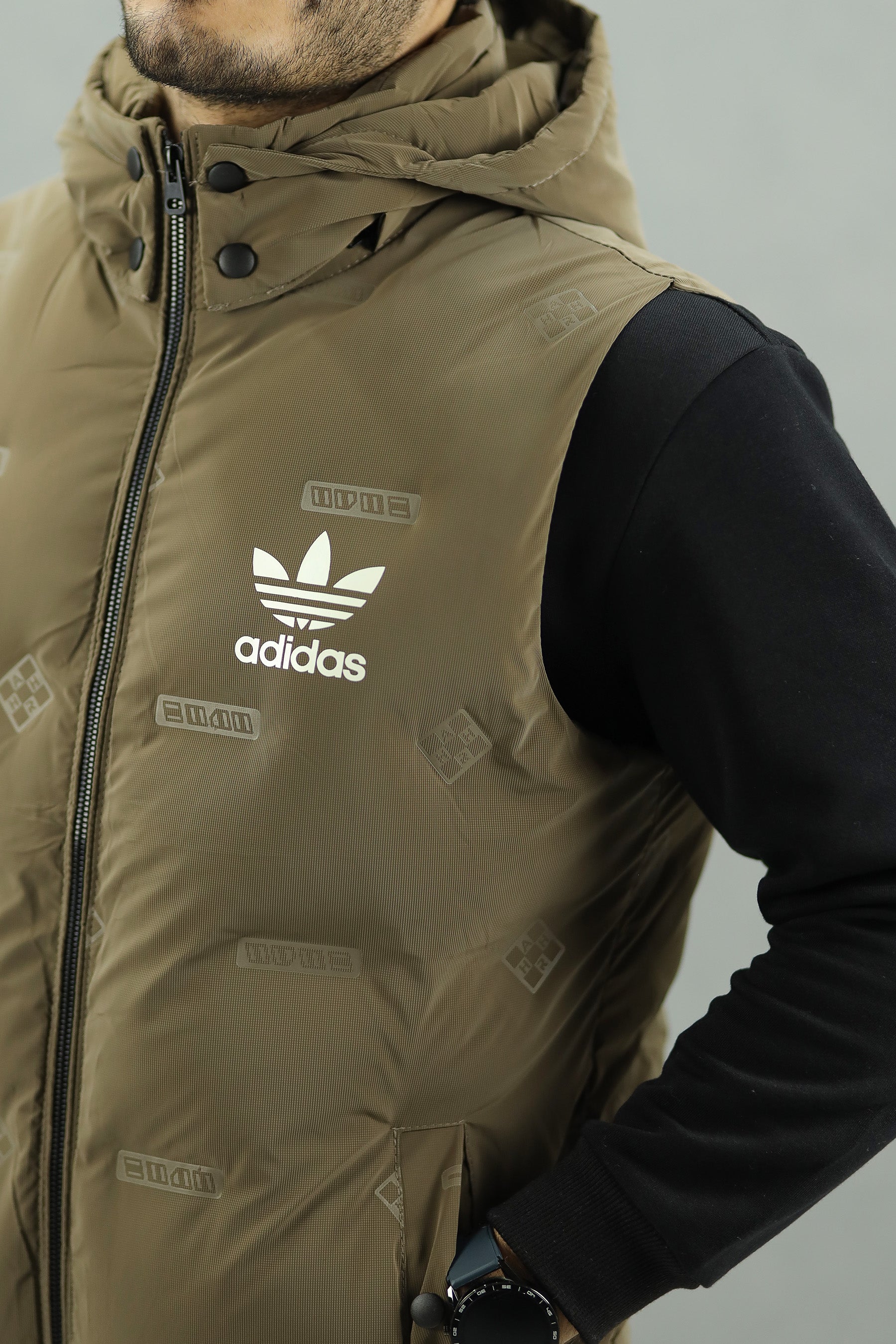 Adds Embossed Logo Detachable Hood Imported Men's Gilet