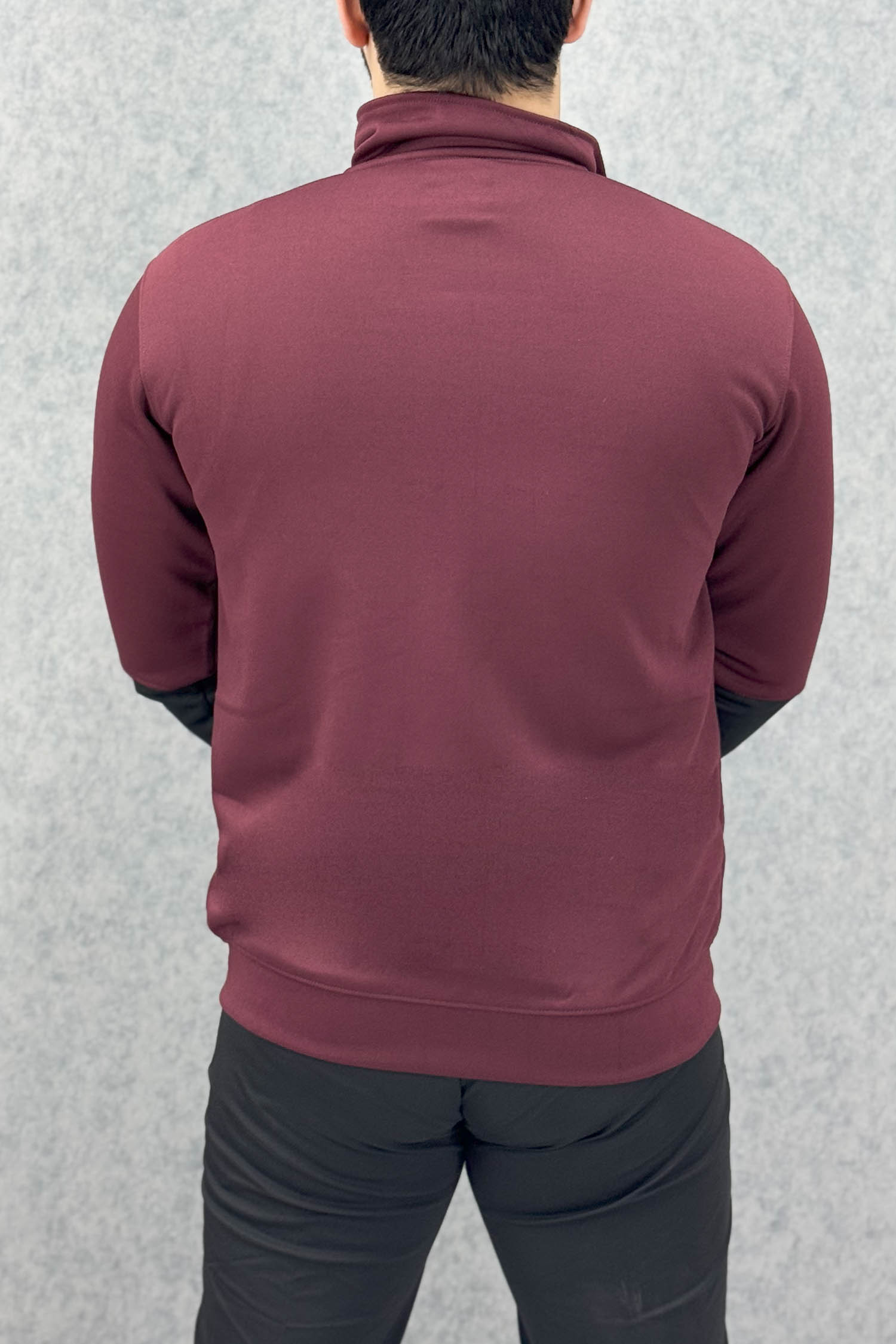 Pma Zipper Style Mock Neck Men Zipper Upper in Maroon