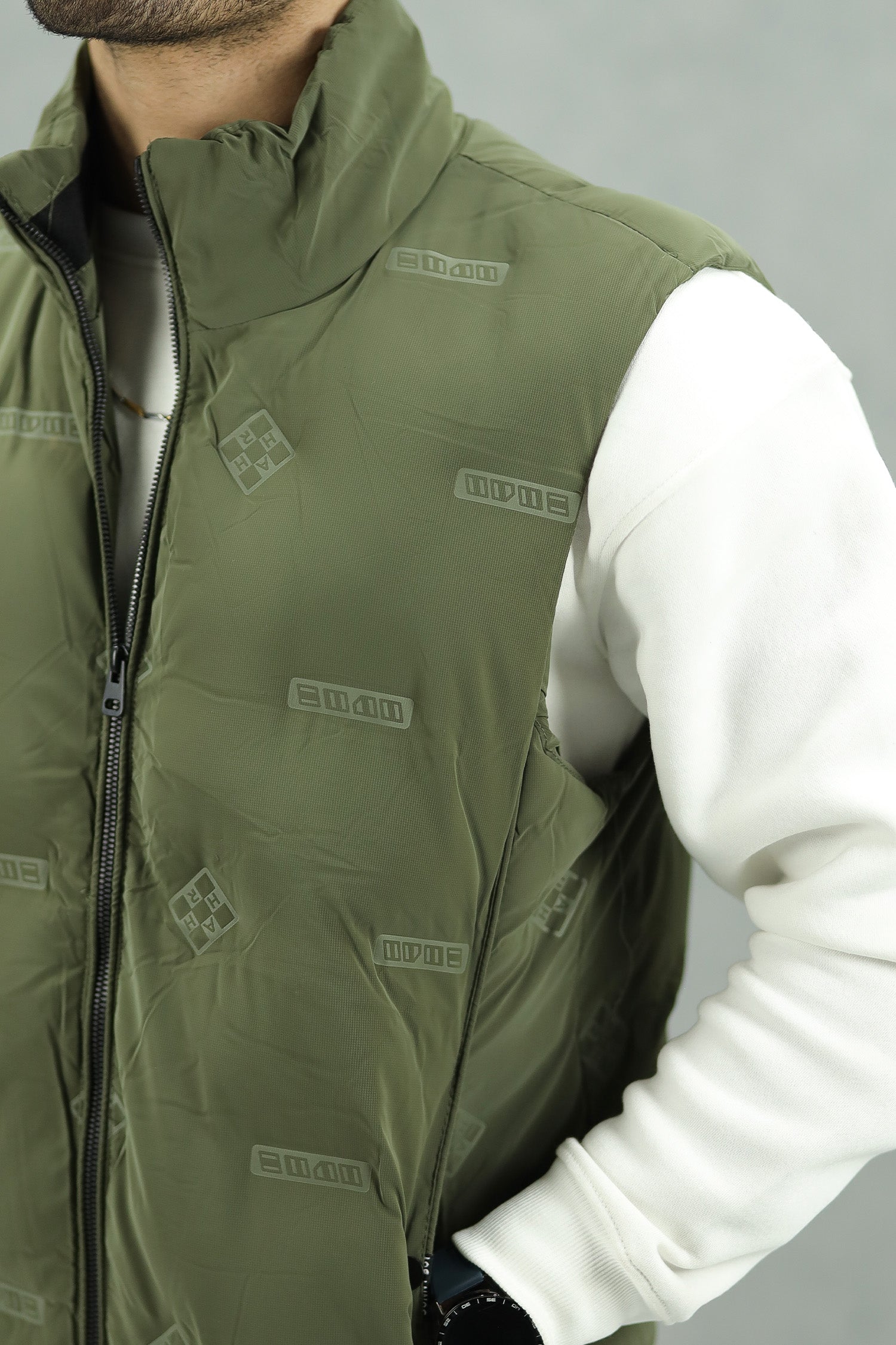 Modern Bubble Quilted Detachable Hood Imported Men's Gilet