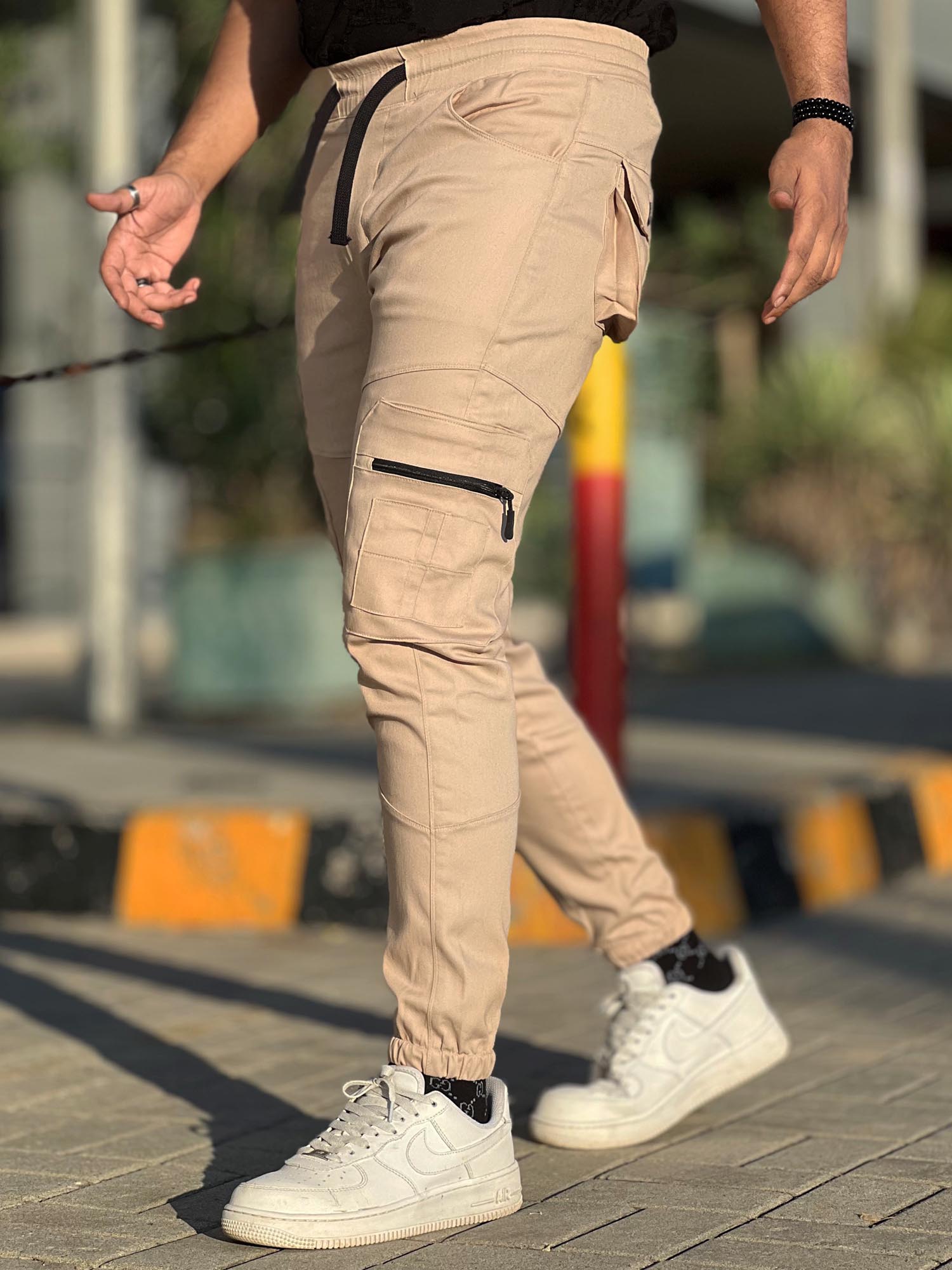 Grip Bottom Six pocket Cotton Cargo Trouser In Skin