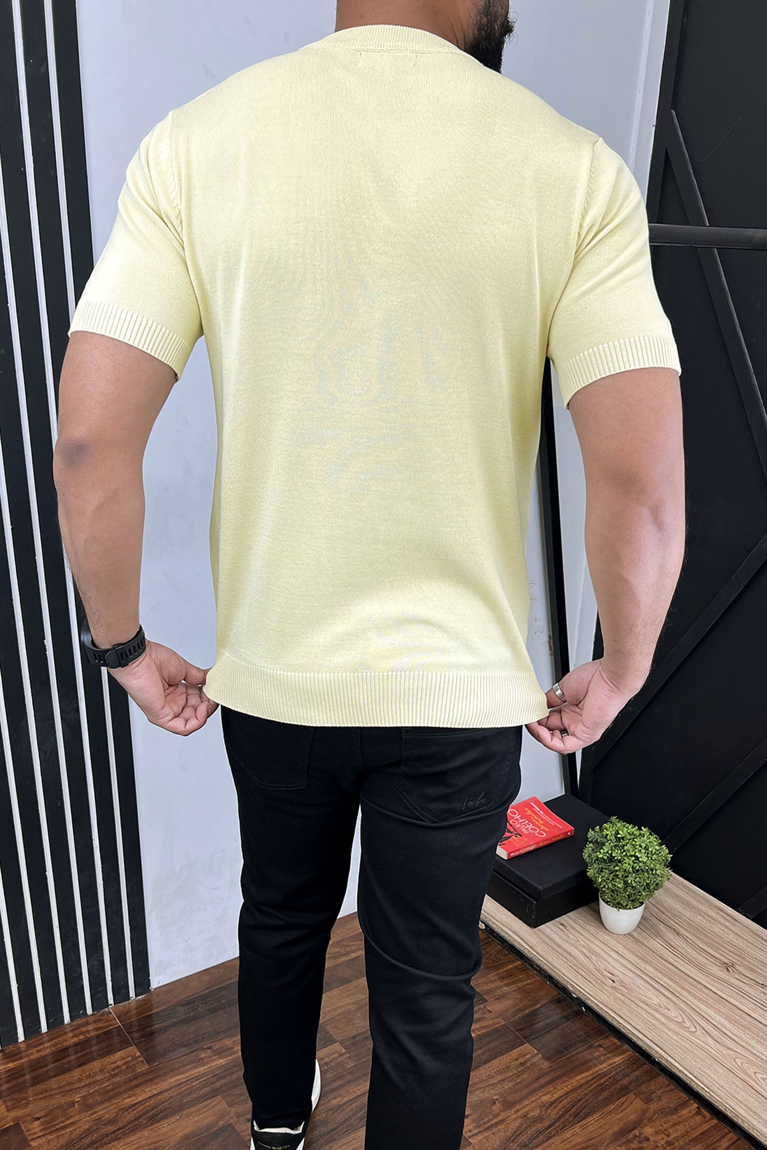Round neck knitted Tees