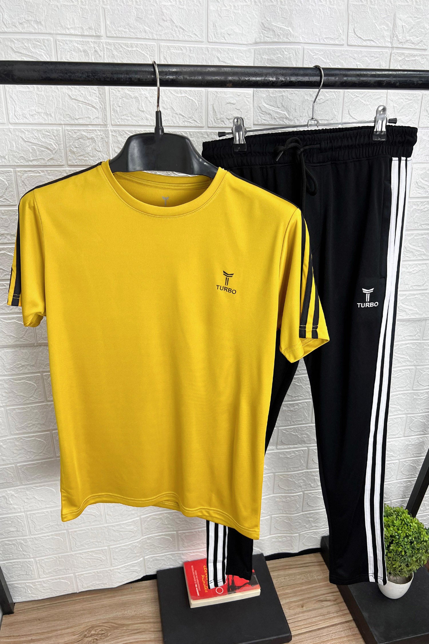 Turbo Signature Quickdry Tracksuit In Mustard