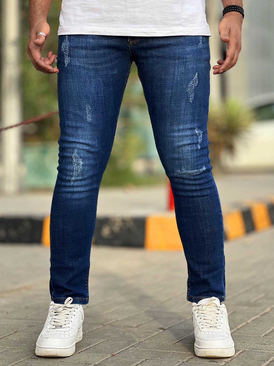 Ripped Ankle Fit Denim Jeans in Drak Blue