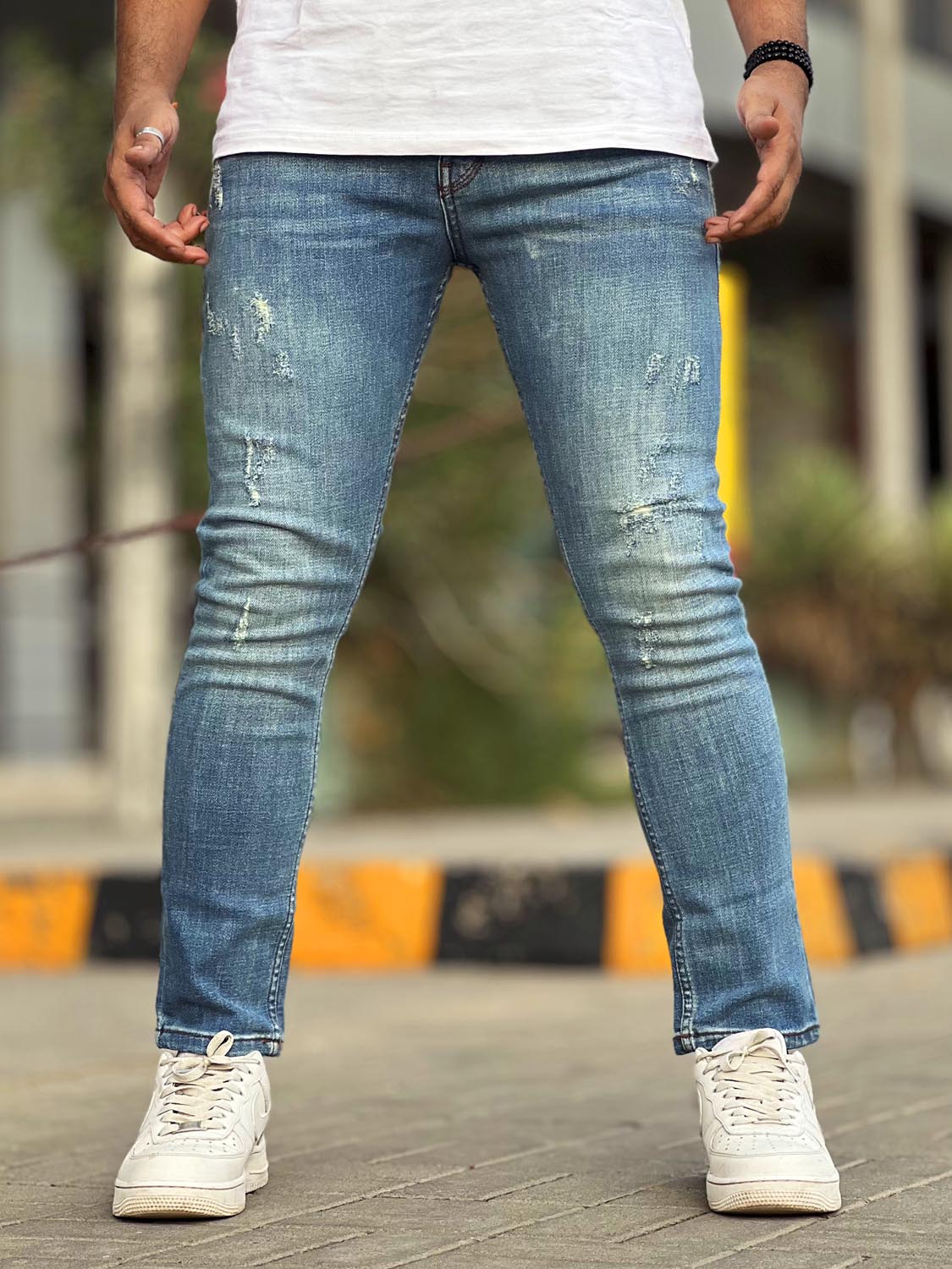 Ripped Ankle Fit Denim Jeans in Ice Blue