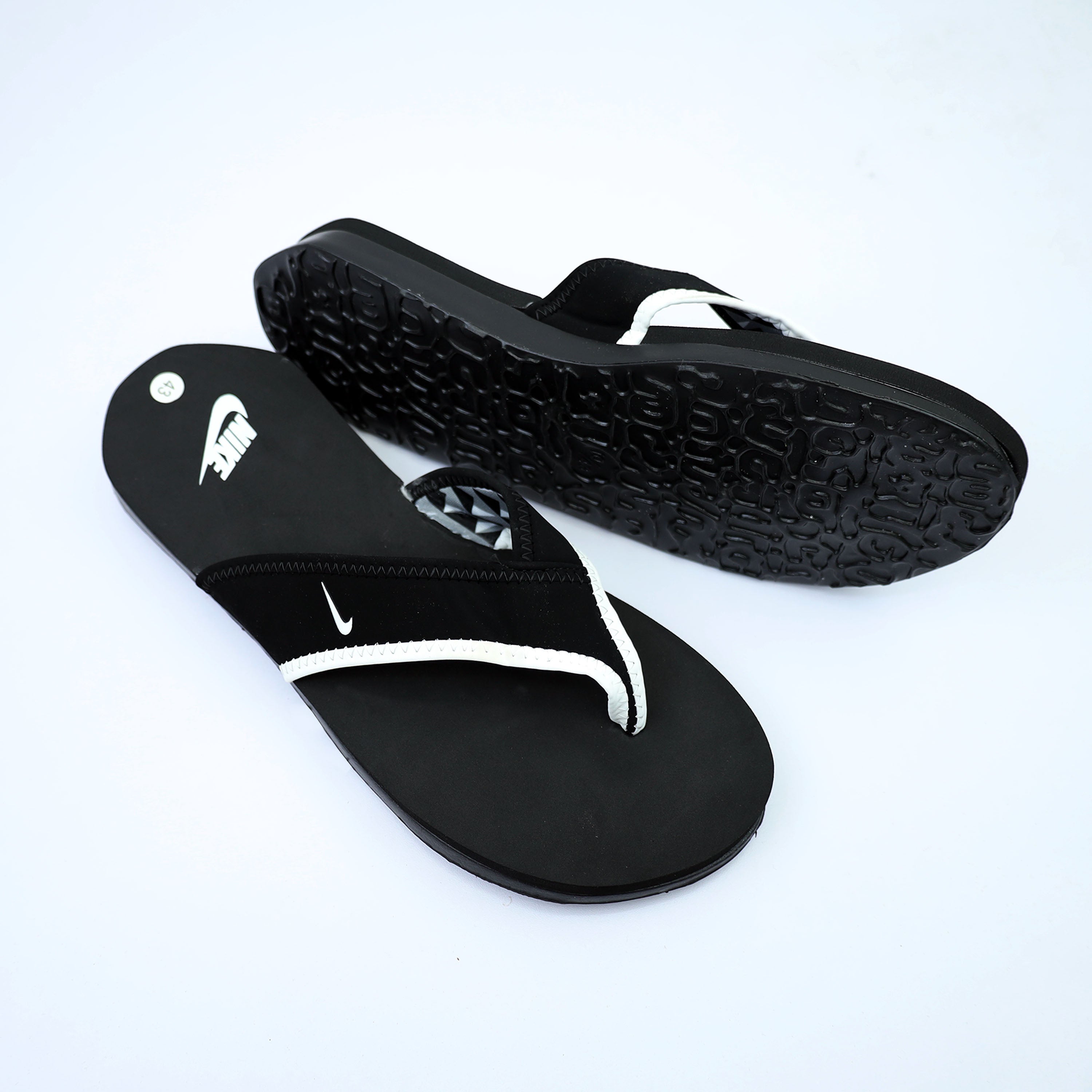 Nke V-Shaped Straps Flip Flops in Black&White